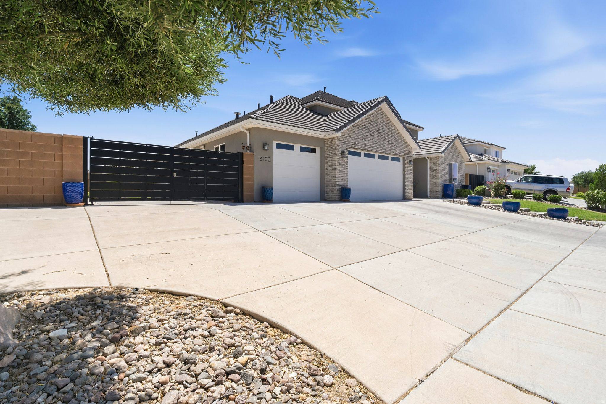 ASPEN ESTATES PH 6 - Residential