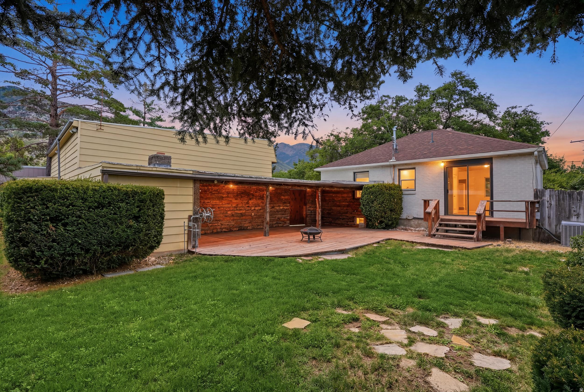 CANYON RIM - Residential