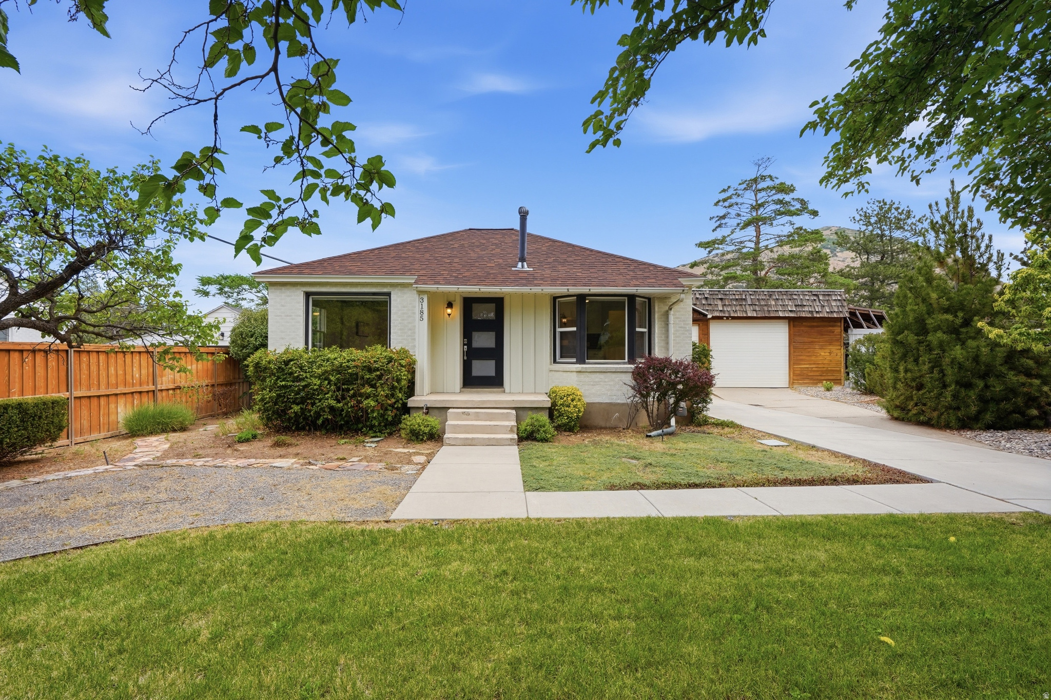 CANYON RIM - Residential