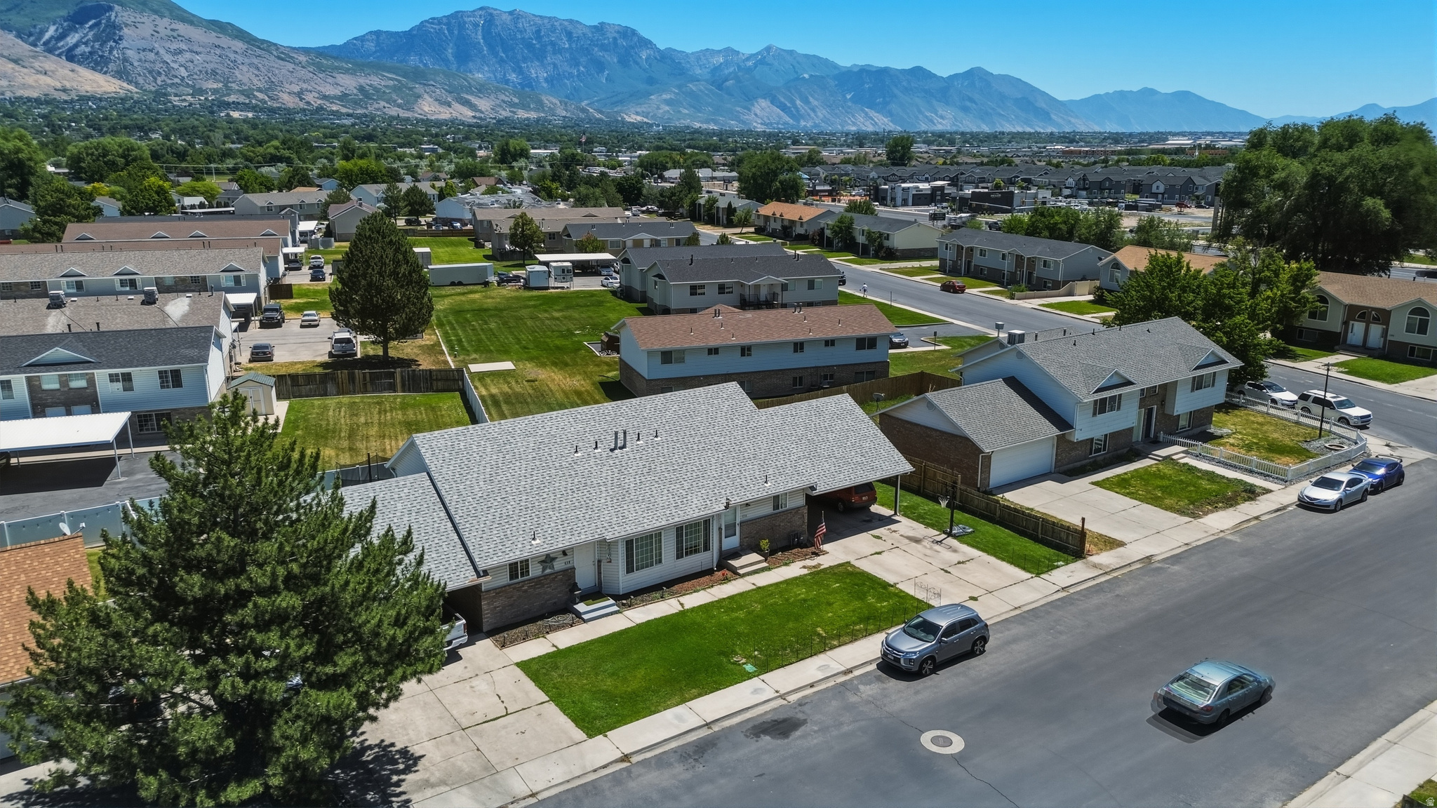 GARDEN VILLAGE - Residential