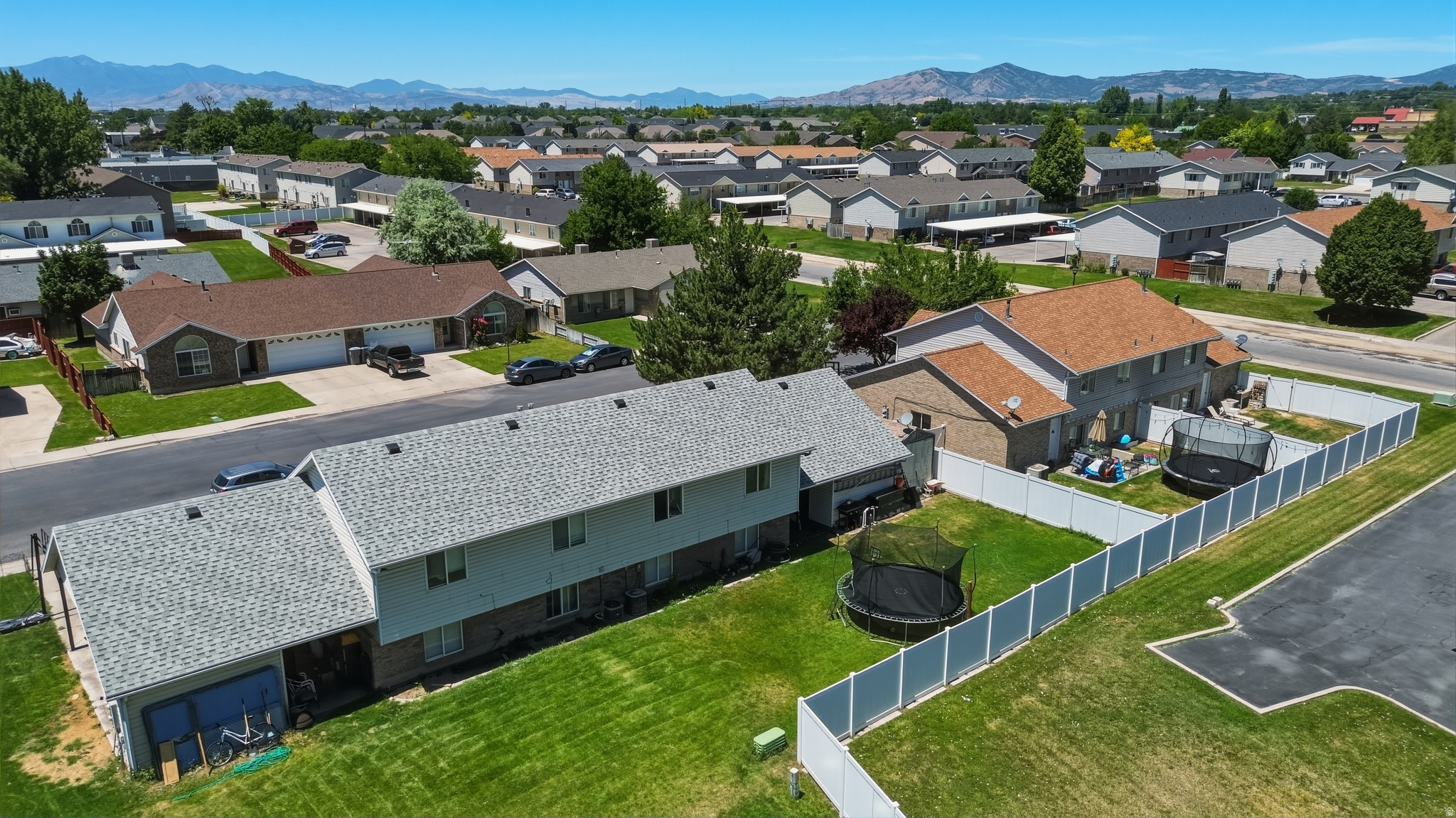 GARDEN VILLAGE - Residential