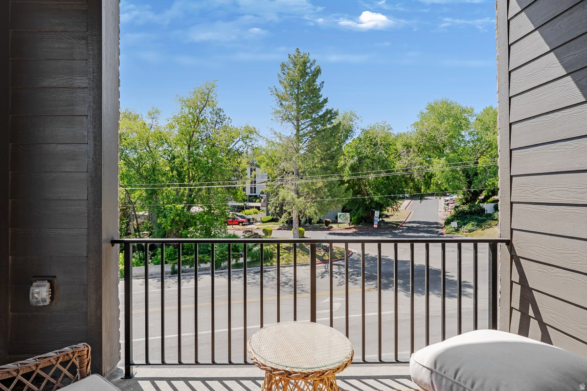 COTTONWOOD CREEK - Residential