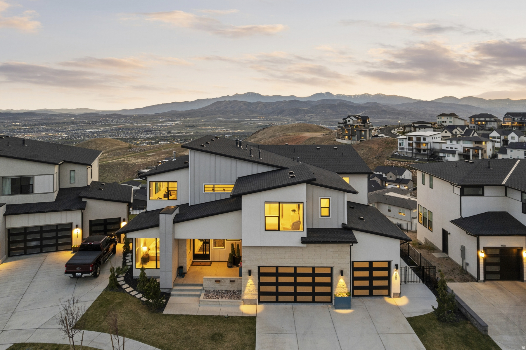 LAKEVIEW ESTATES - Residential