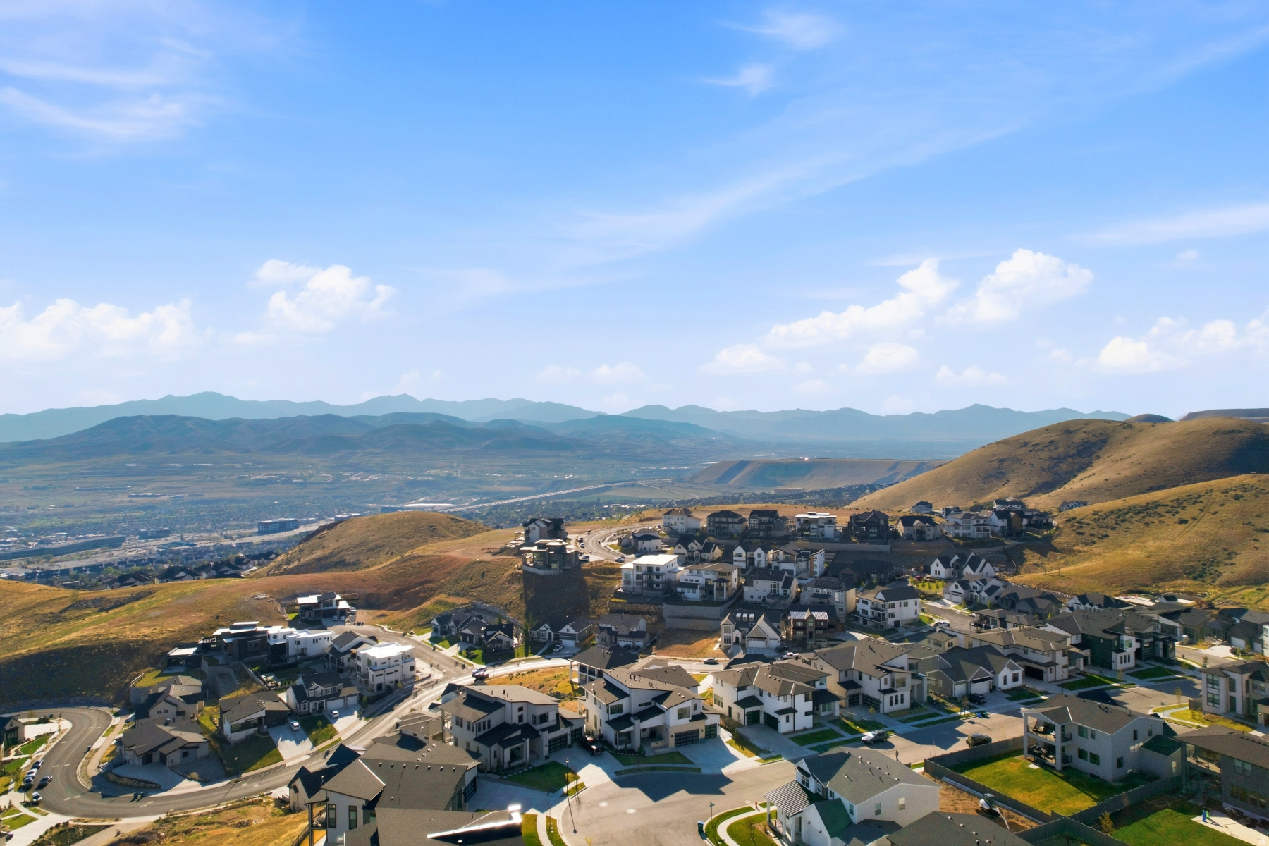LAKEVIEW ESTATES - Residential