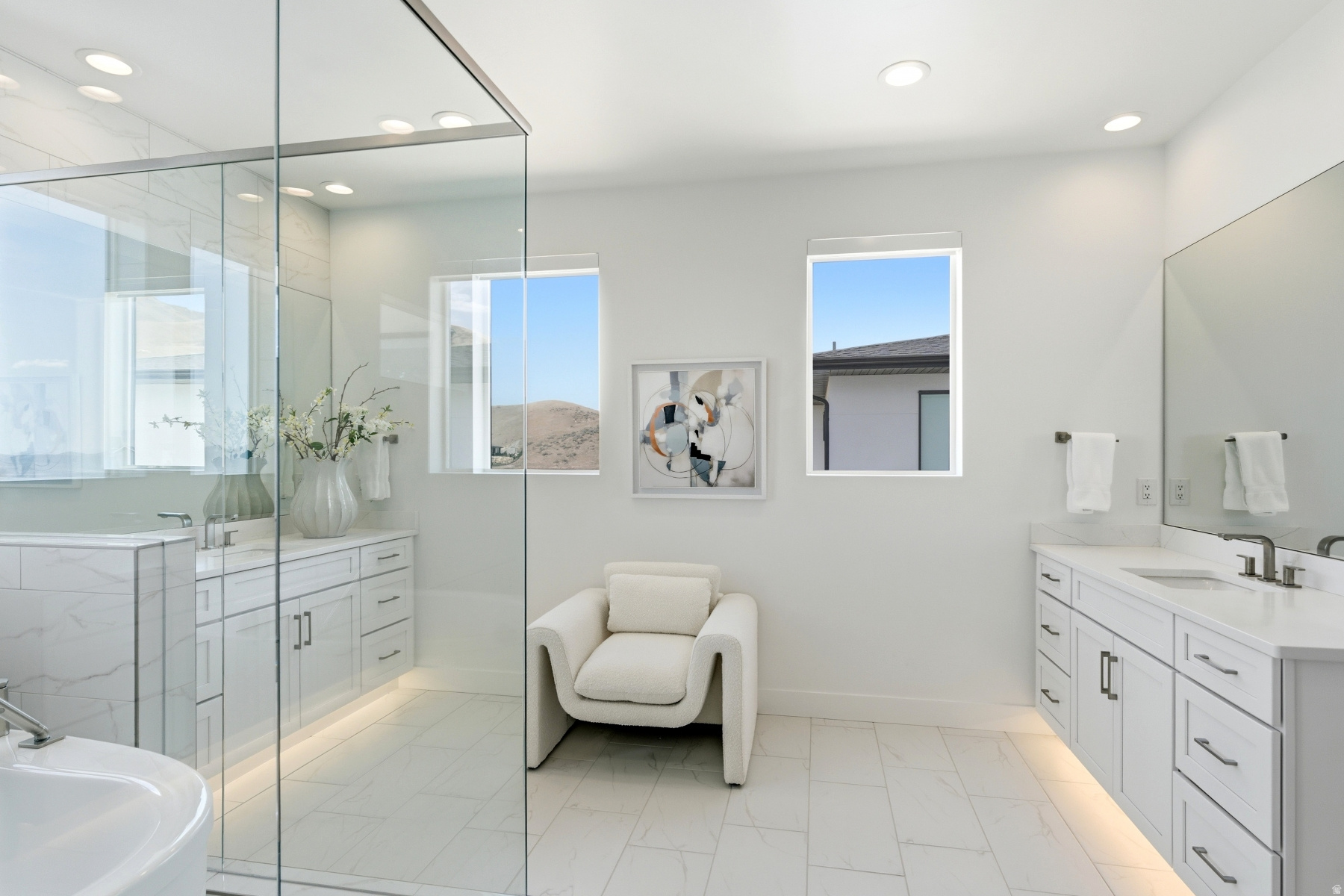 LAKEVIEW ESTATES - Residential