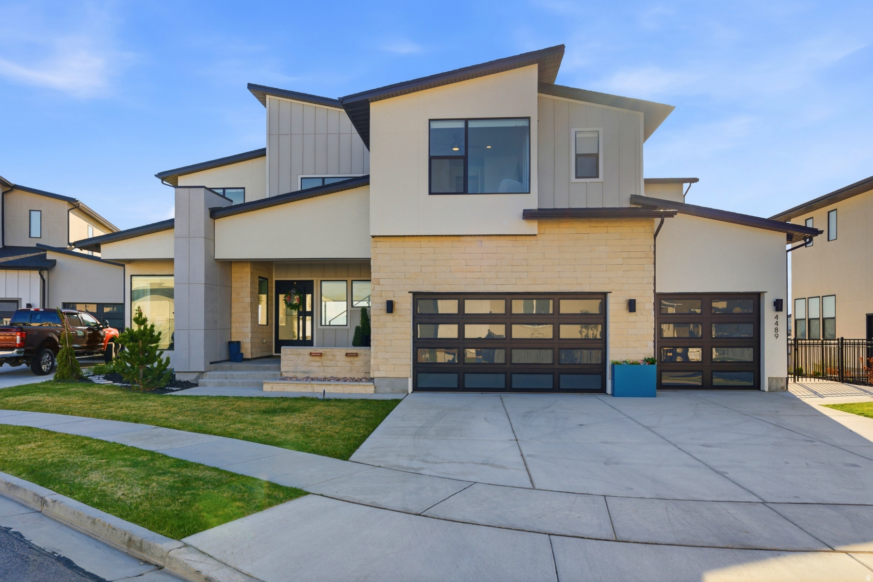 LAKEVIEW ESTATES - Residential