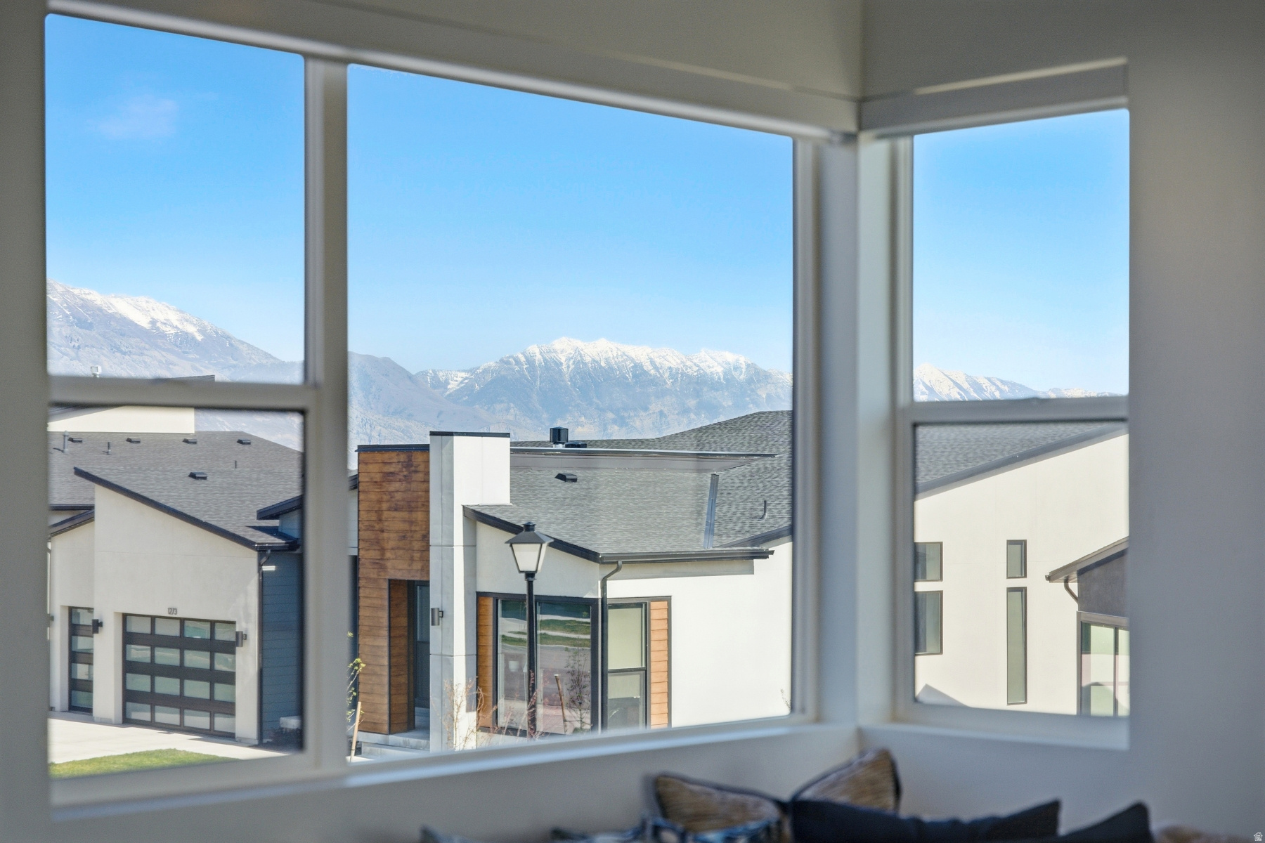 LAKEVIEW ESTATES - Residential