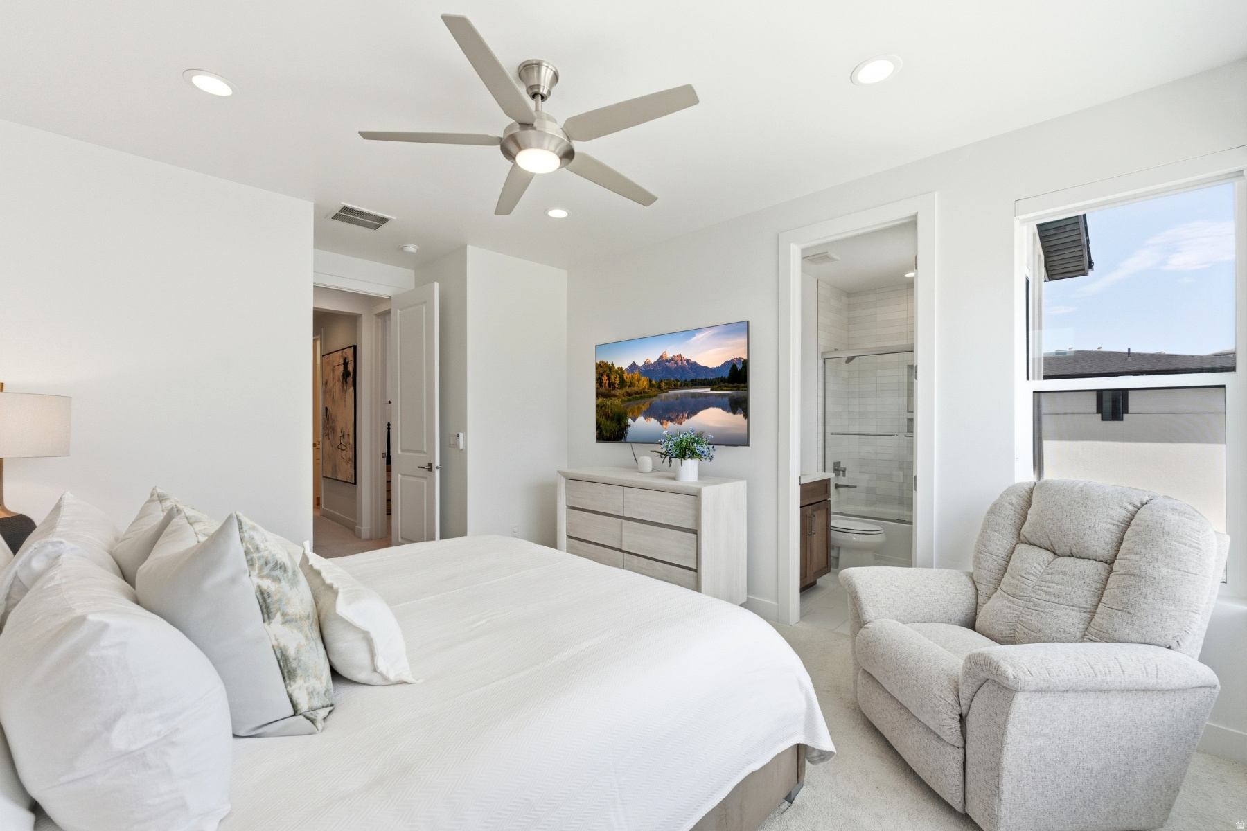 LAKEVIEW ESTATES - Residential