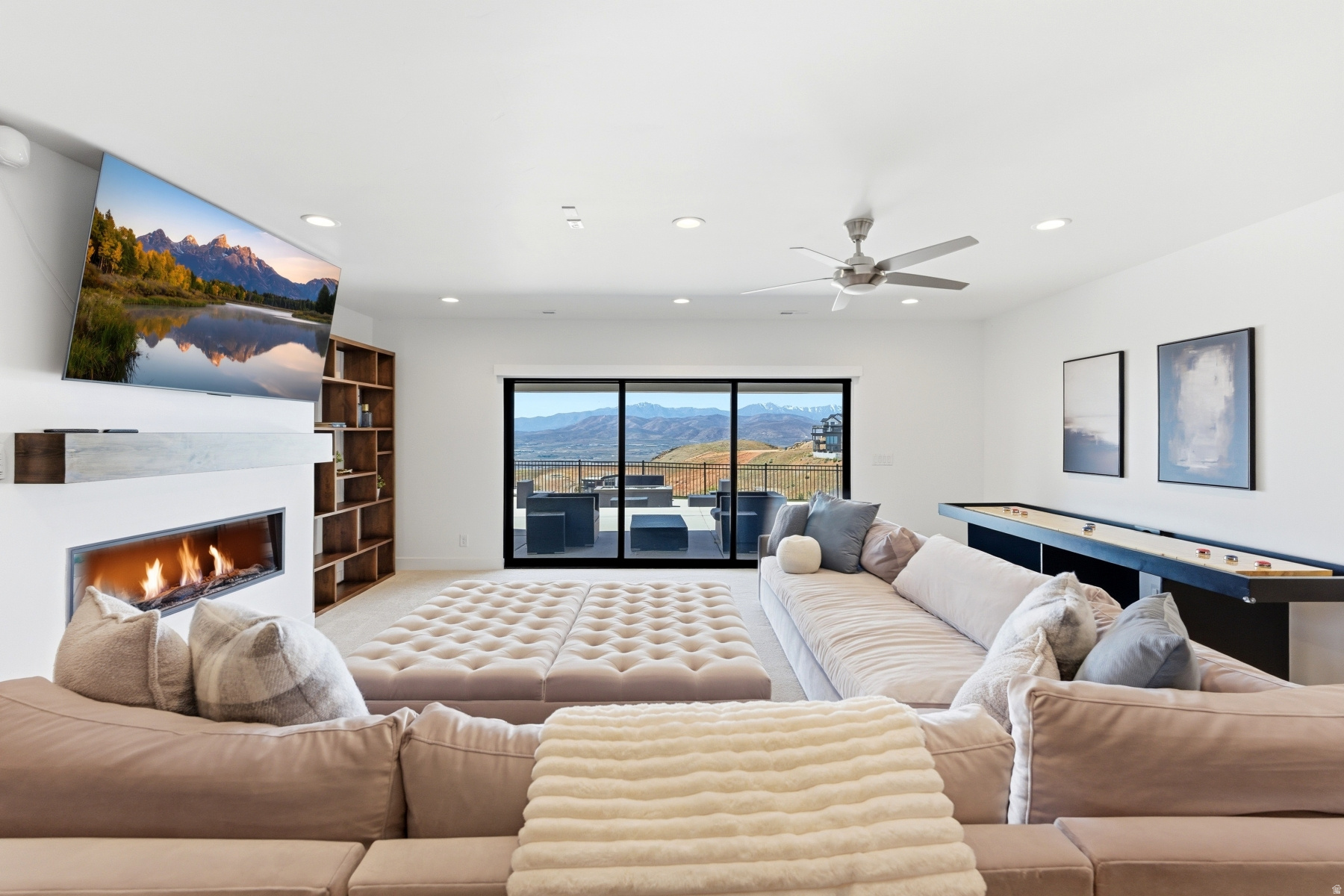 LAKEVIEW ESTATES - Residential