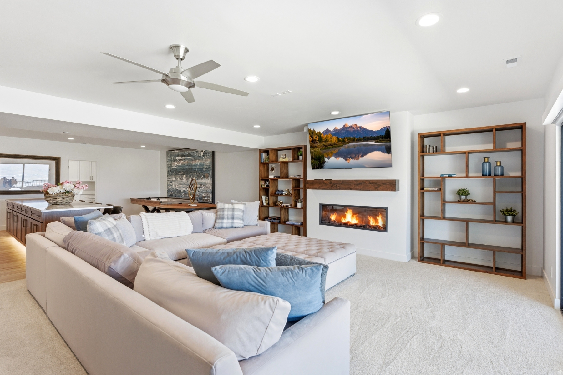 LAKEVIEW ESTATES - Residential