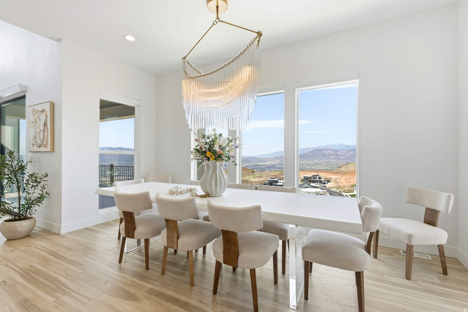 LAKEVIEW ESTATES - Residential