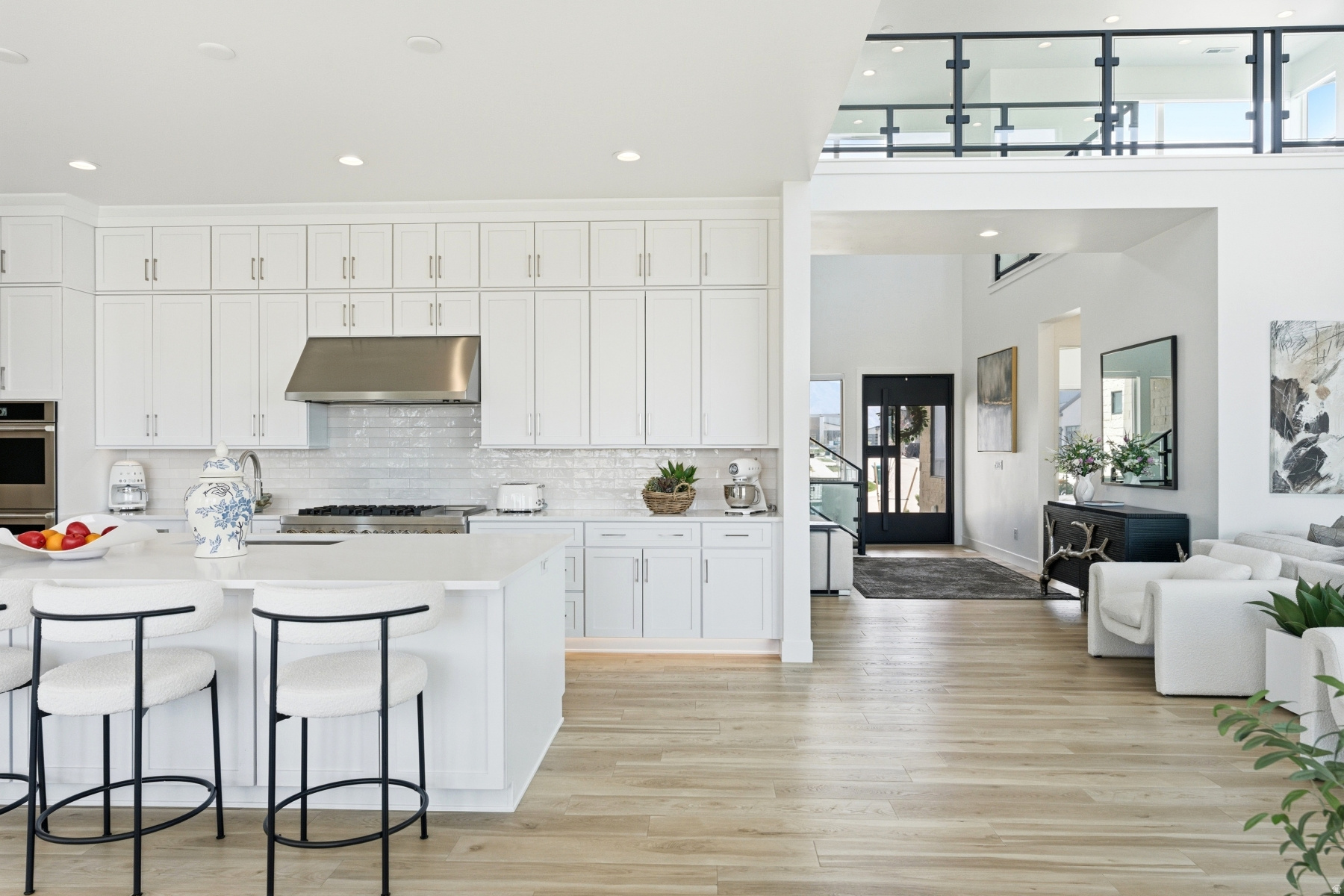 LAKEVIEW ESTATES - Residential