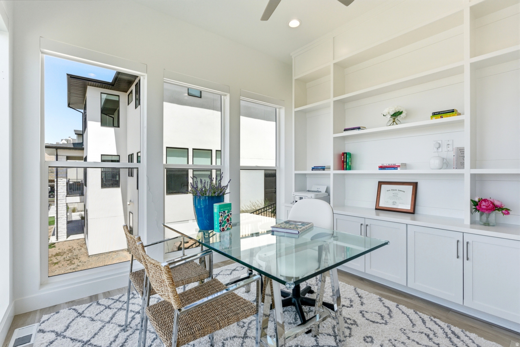 LAKEVIEW ESTATES - Residential