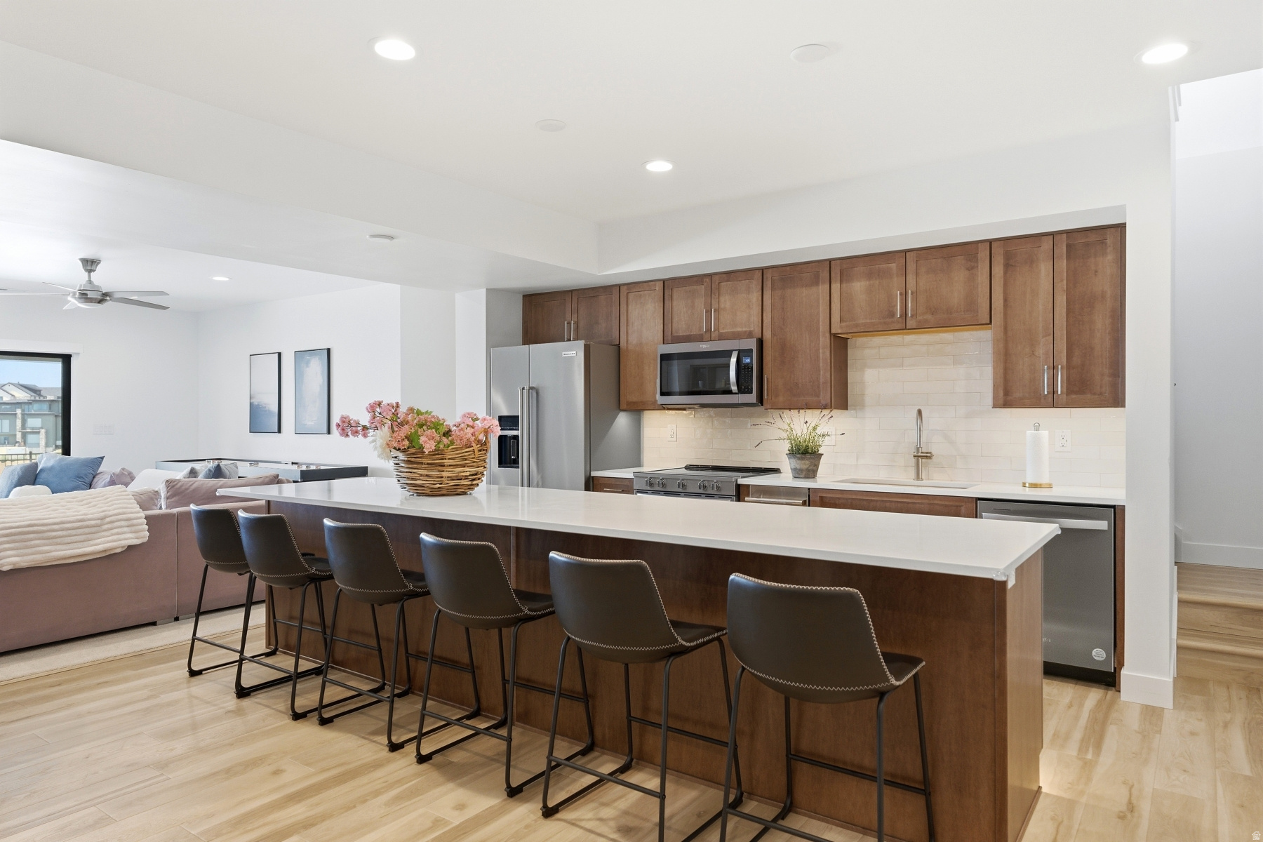 LAKEVIEW ESTATES - Residential