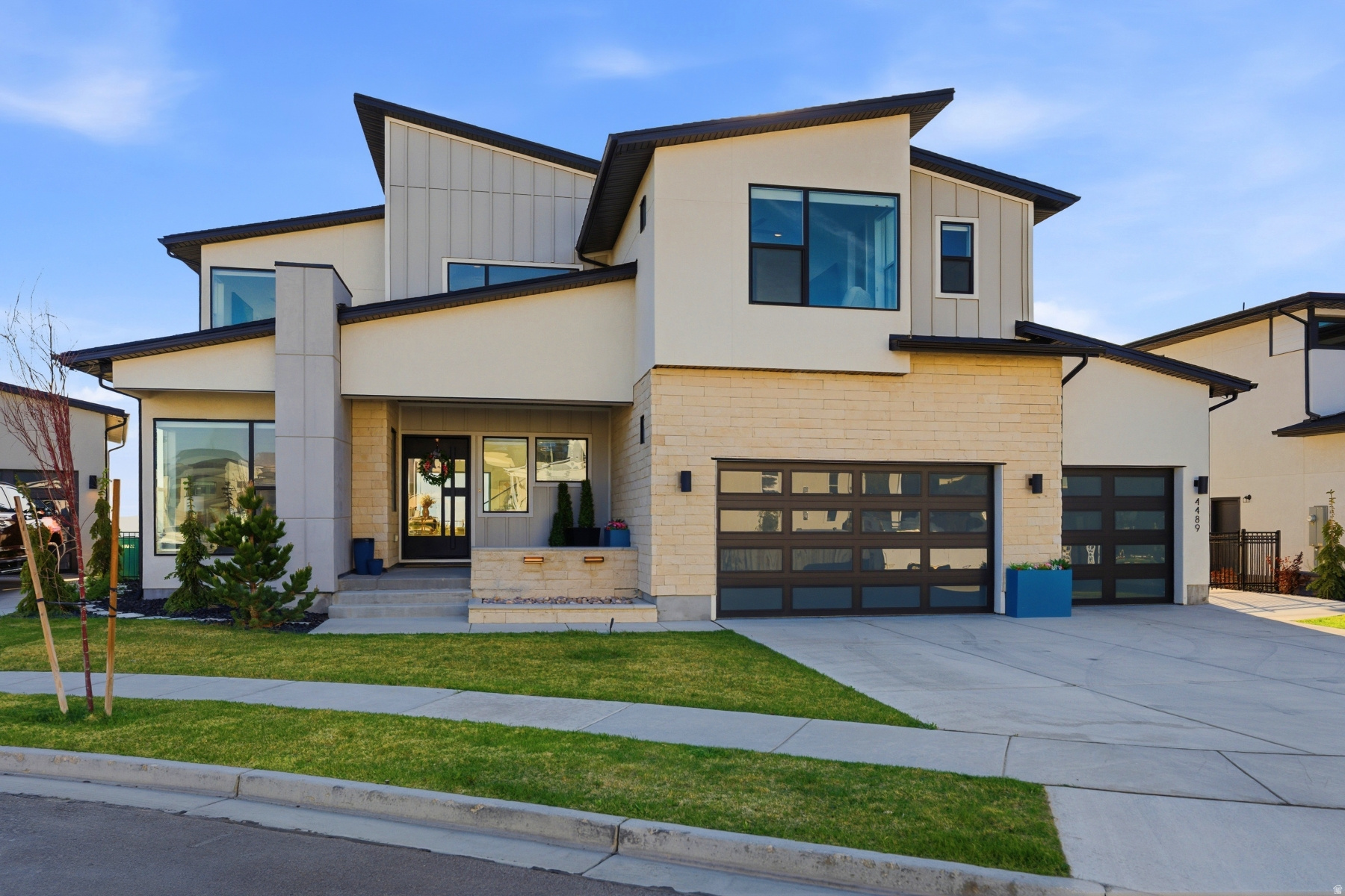 LAKEVIEW ESTATES - Residential
