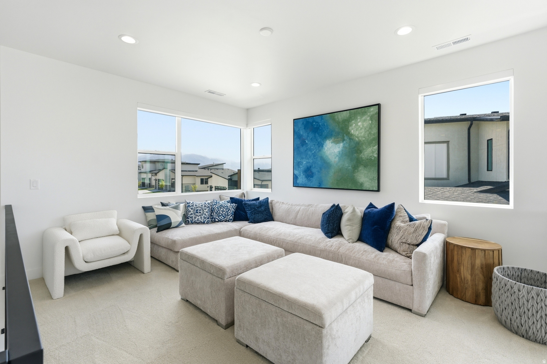 LAKEVIEW ESTATES - Residential