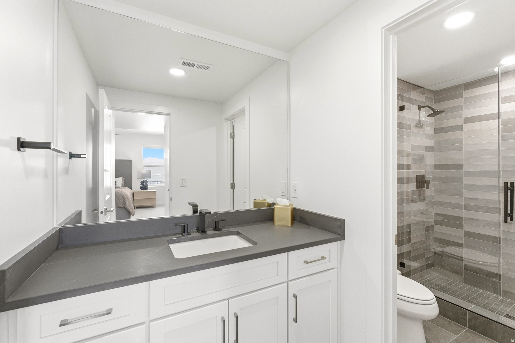 LAKEVIEW ESTATES - Residential