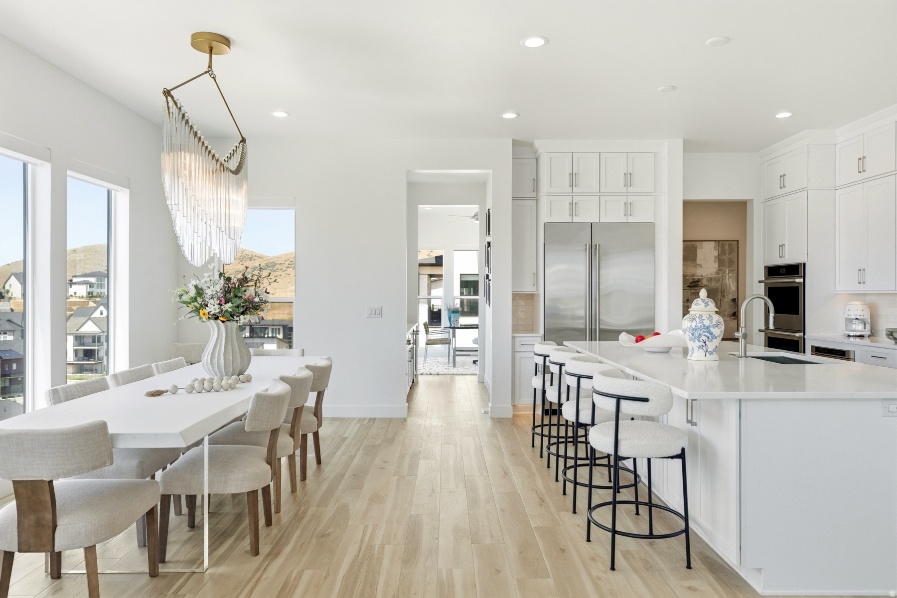 LAKEVIEW ESTATES - Residential