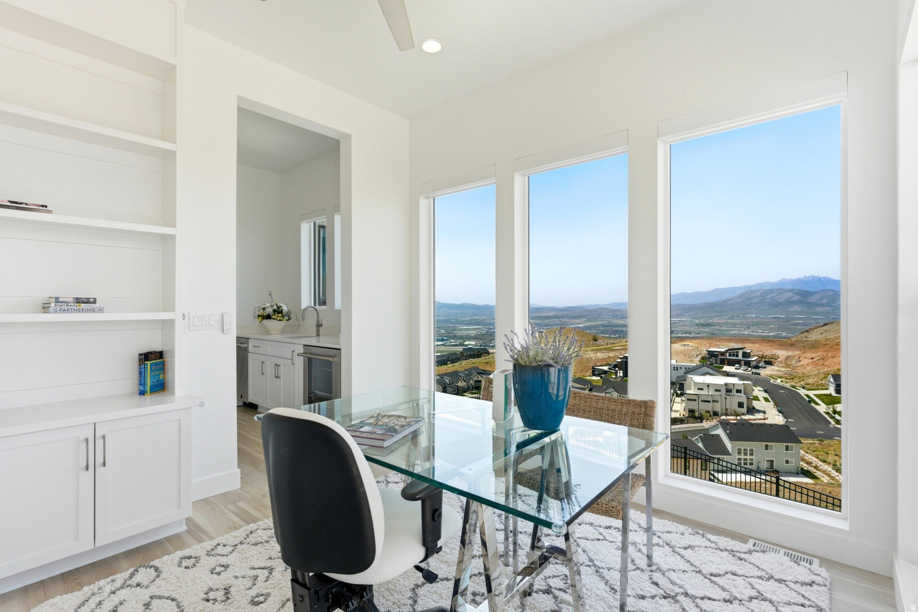 LAKEVIEW ESTATES - Residential