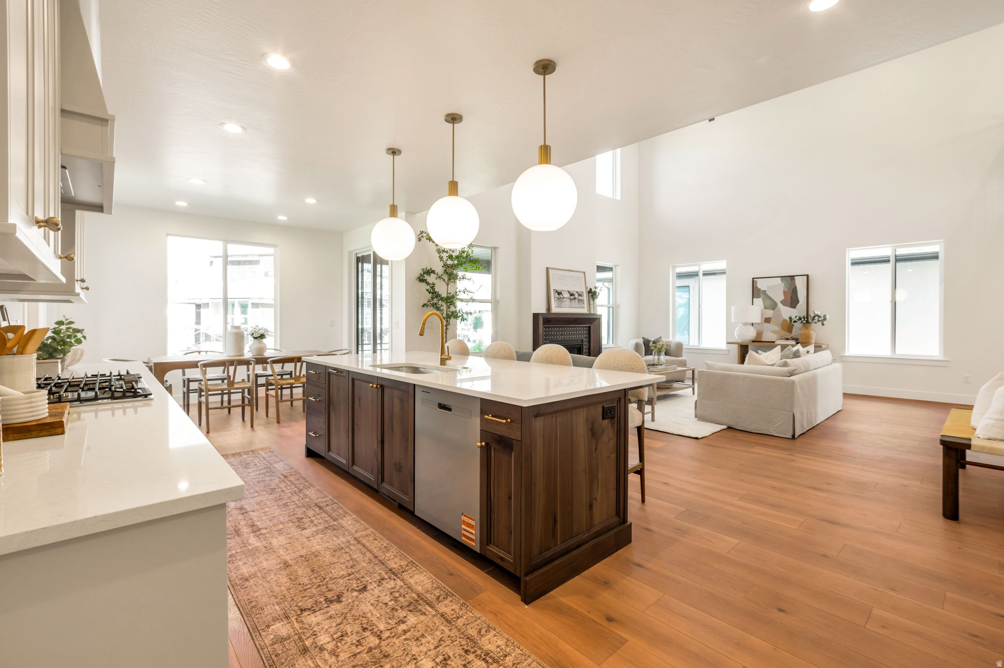 SUMMERHILL LANE - Residential
