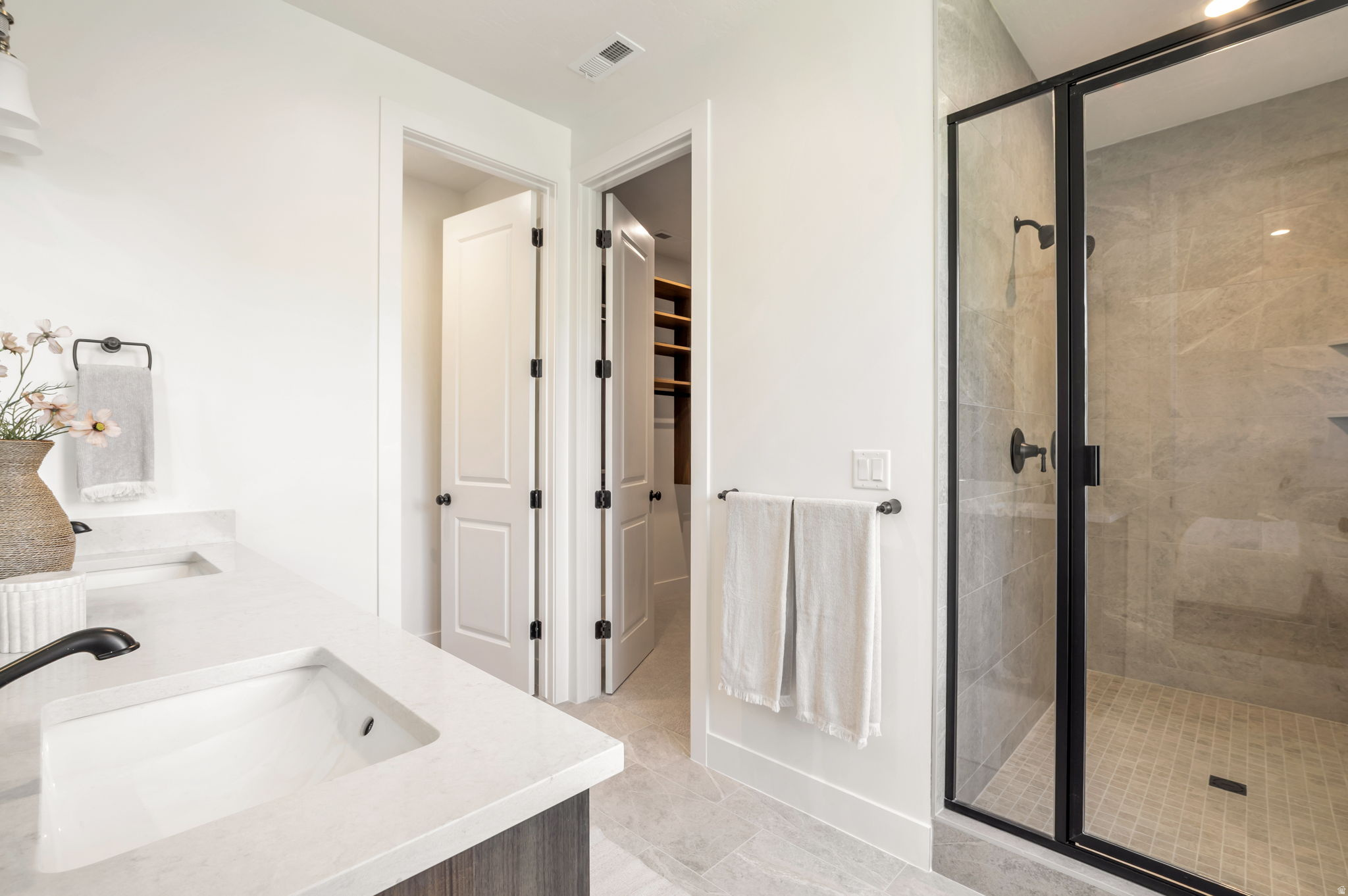 SUMMERHILL LANE - Residential