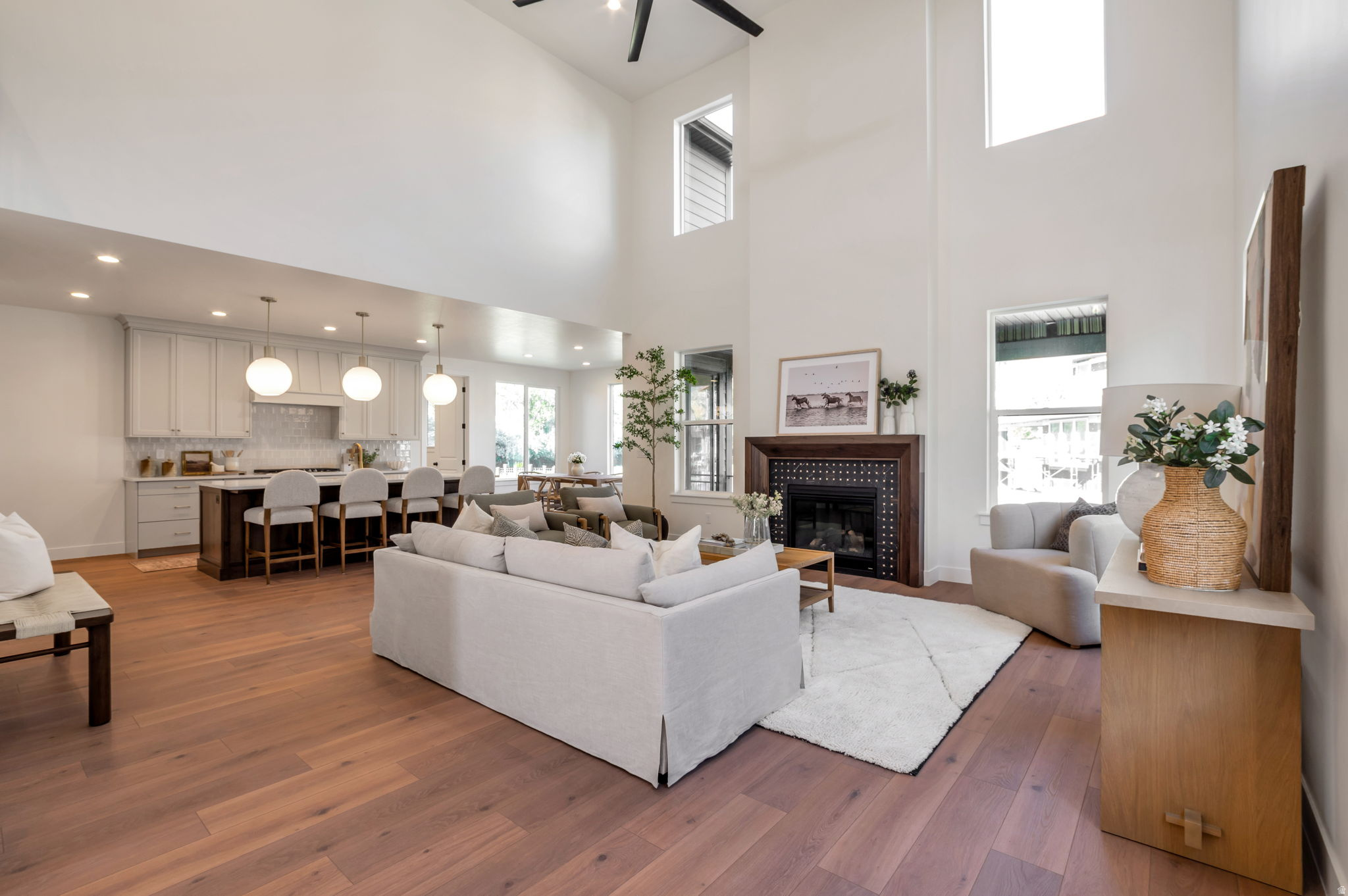 SUMMERHILL LANE - Residential