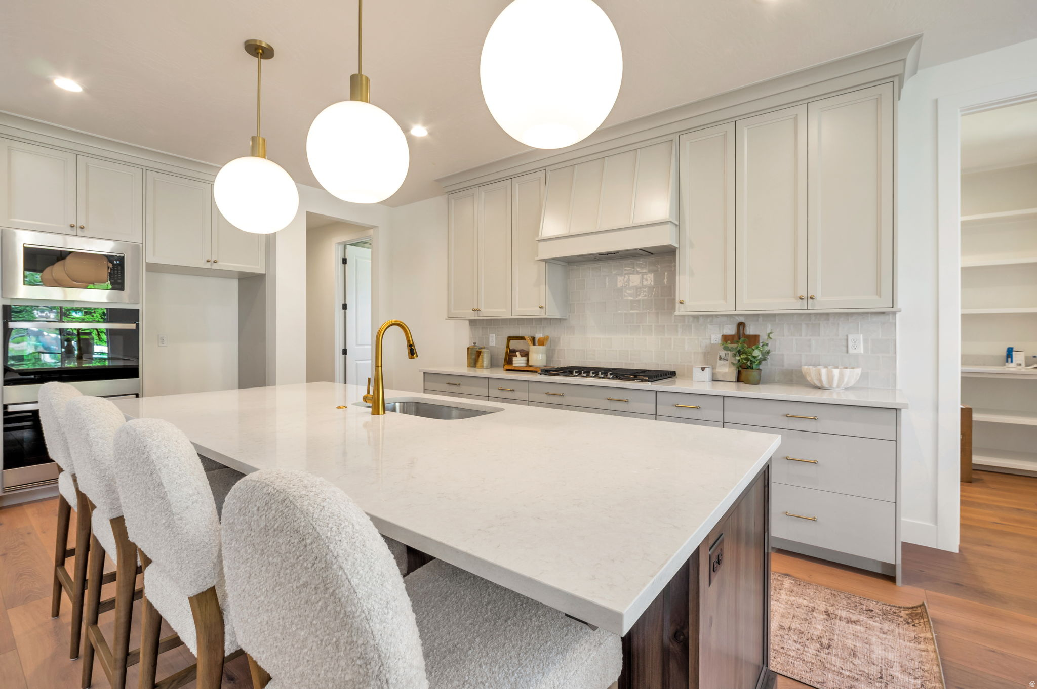 SUMMERHILL LANE - Residential