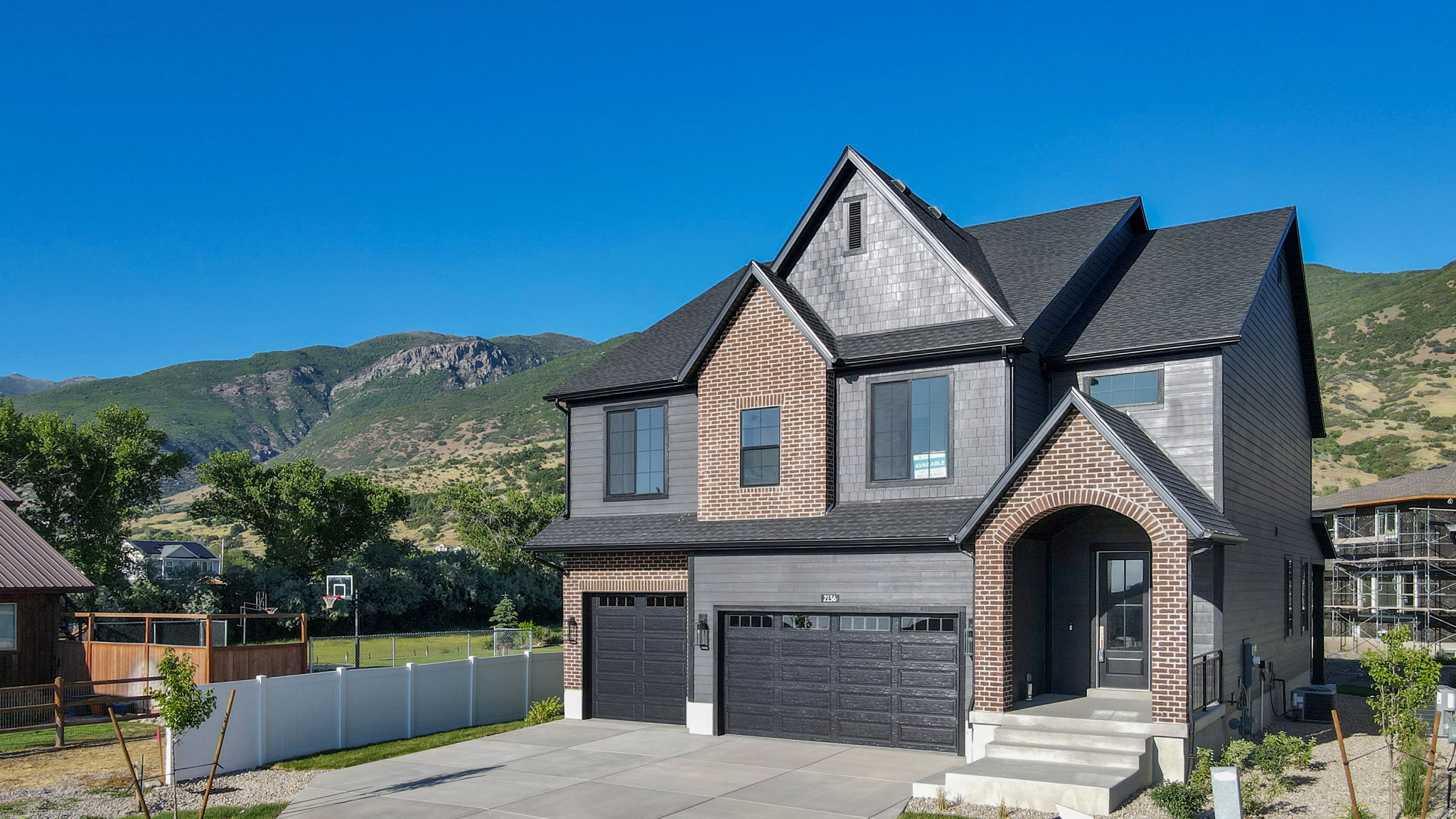 SUMMERHILL LANE - Residential