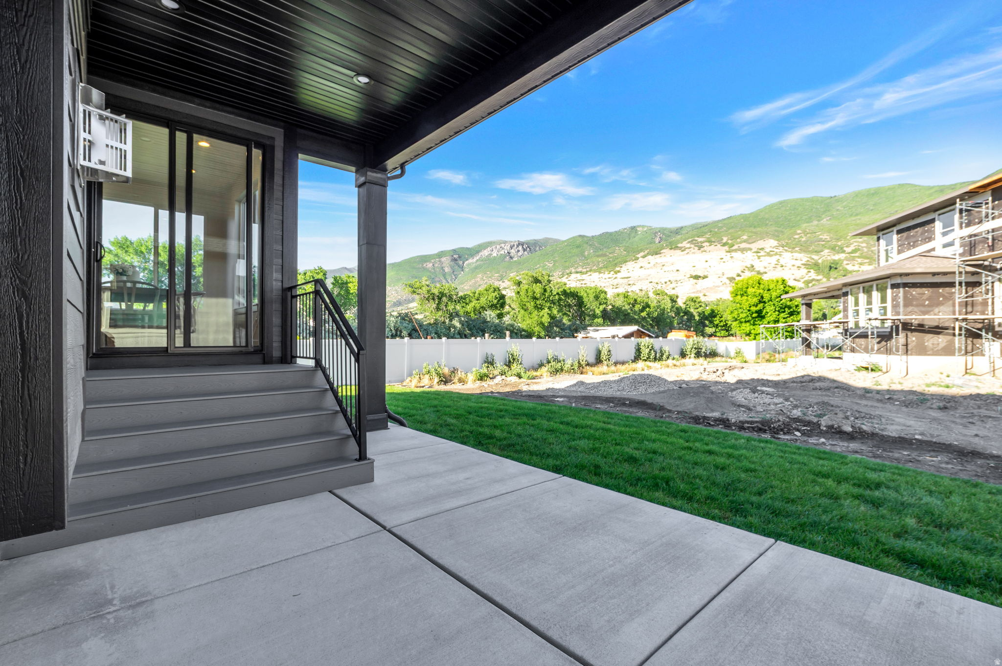 SUMMERHILL LANE - Residential