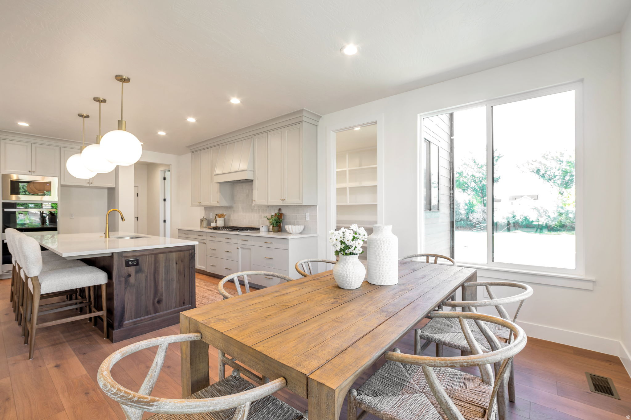SUMMERHILL LANE - Residential