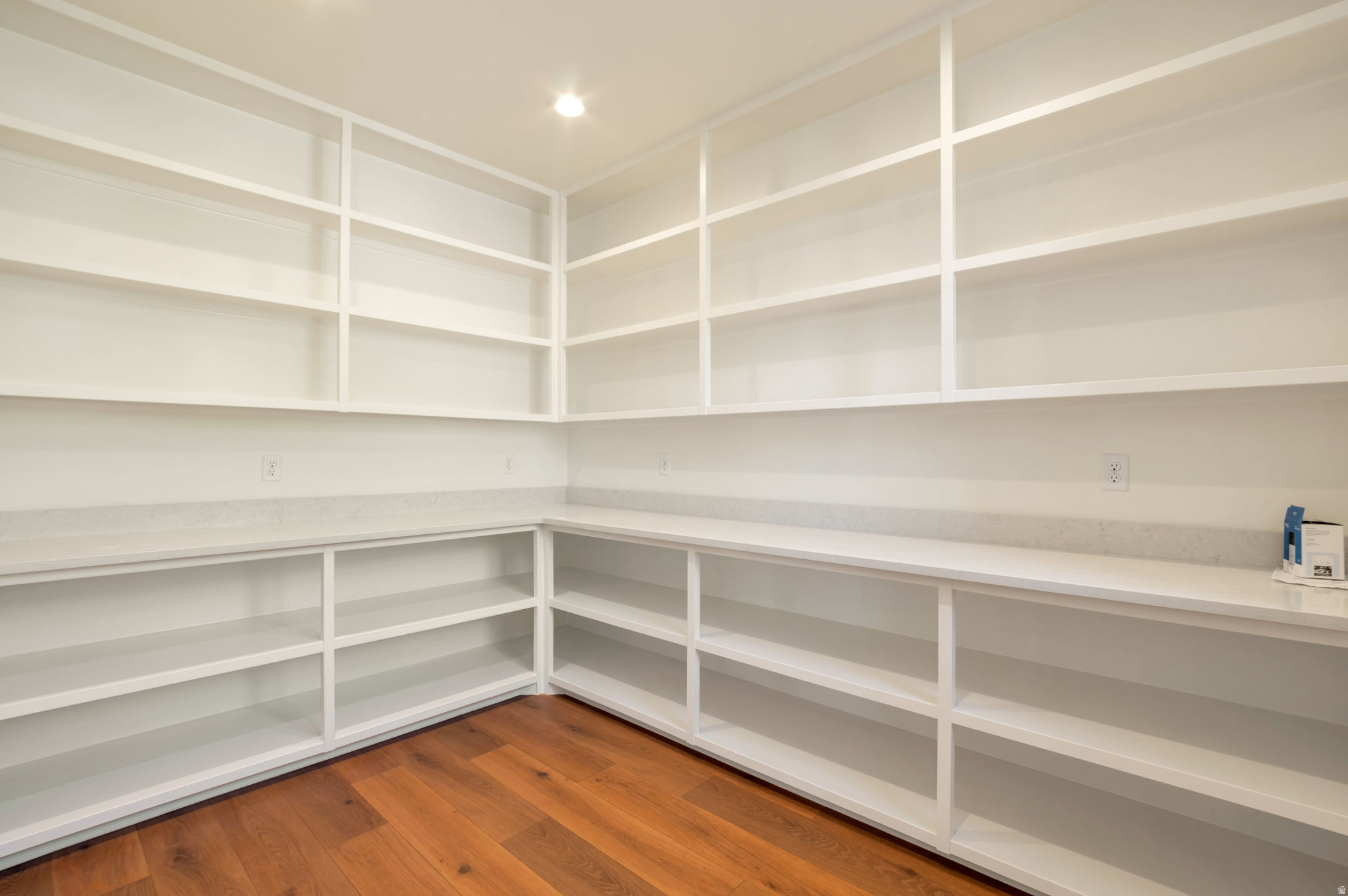 SUMMERHILL LANE - Residential