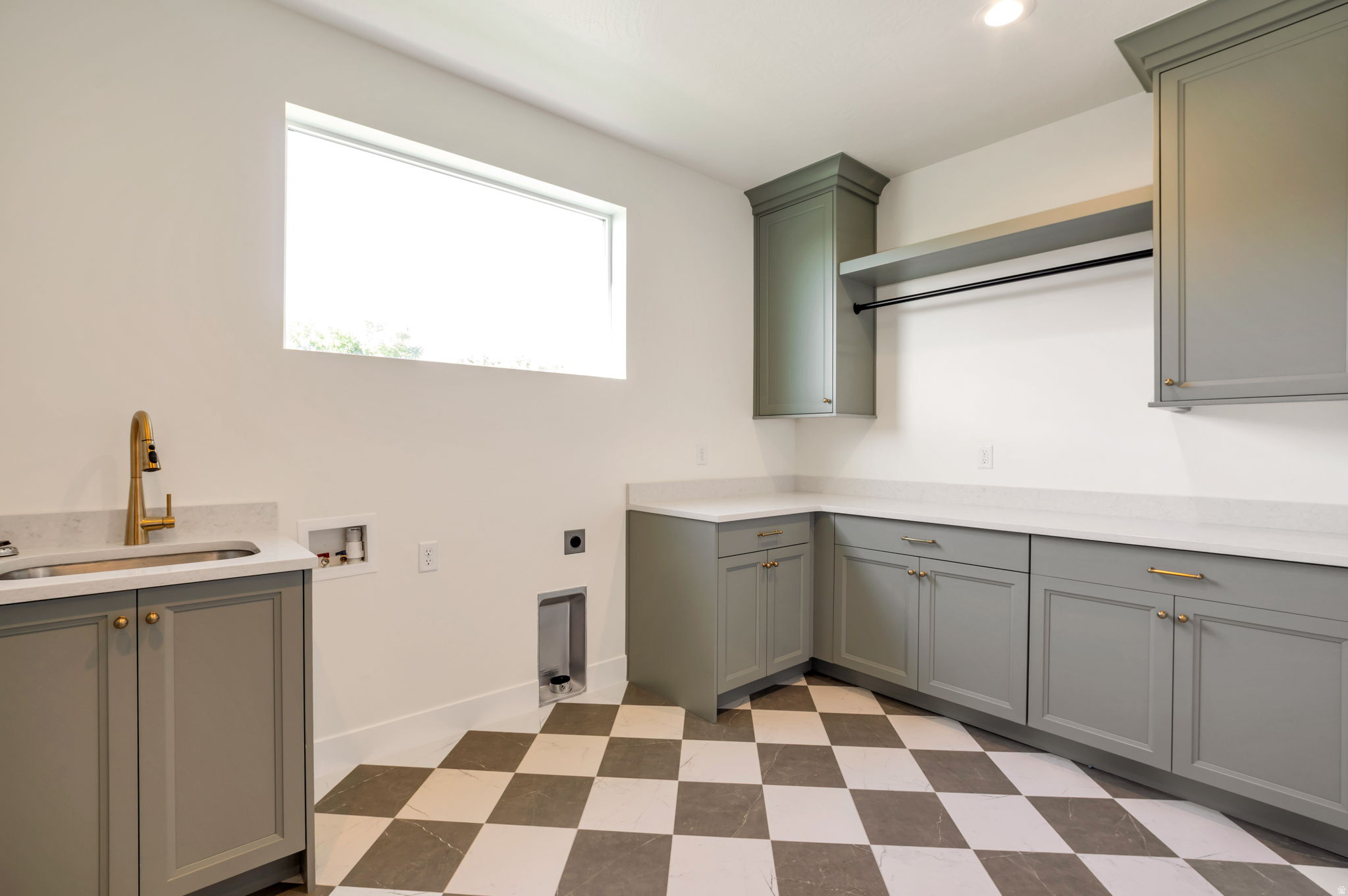 SUMMERHILL LANE - Residential