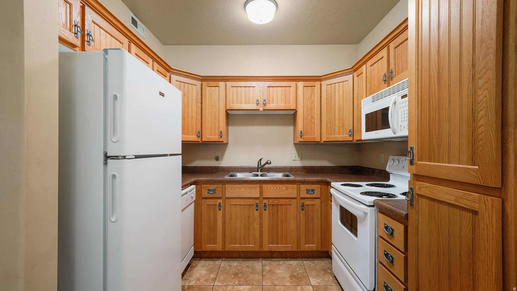 RANCH LANDING - Residential