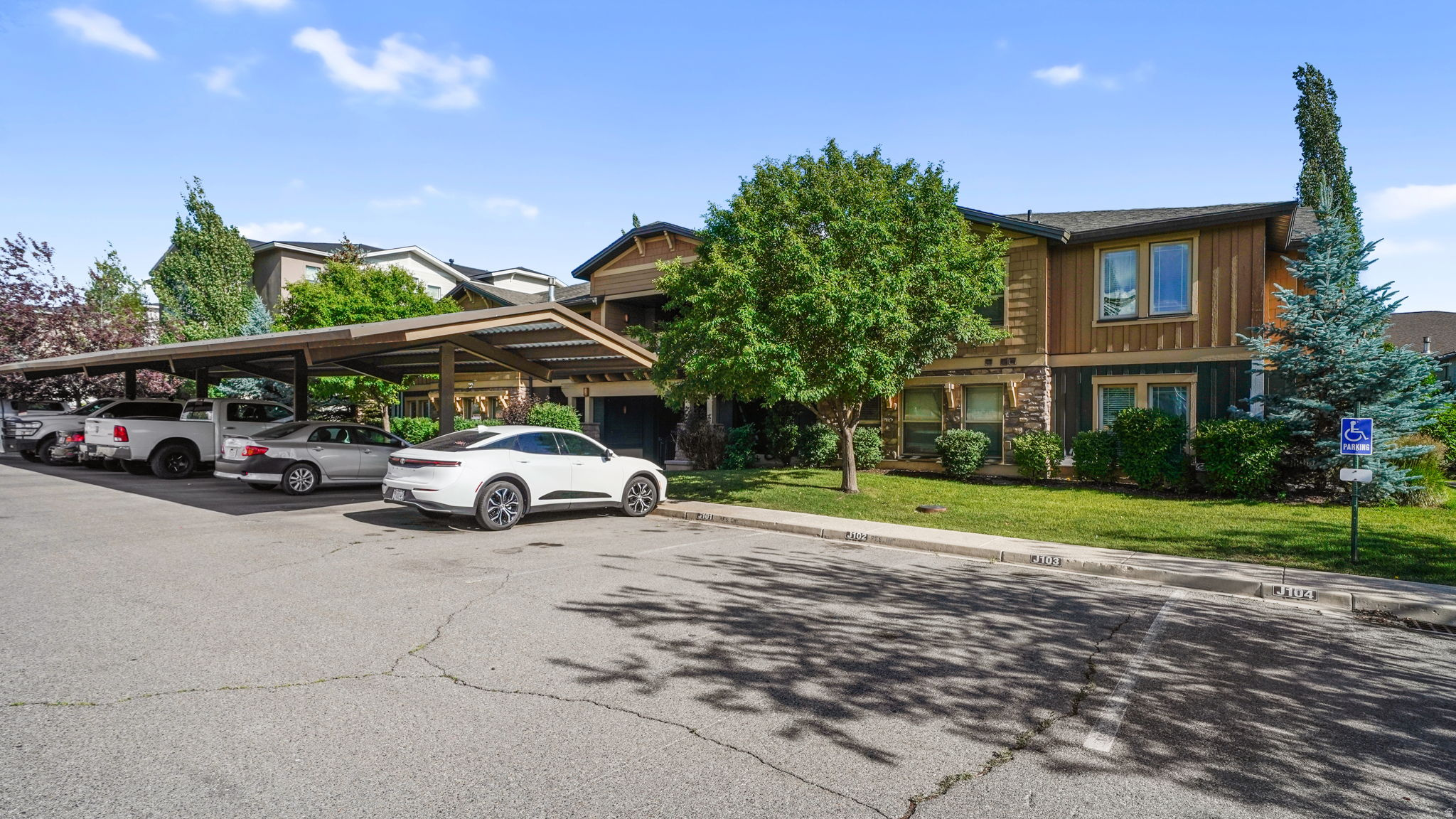 RANCH LANDING - Residential
