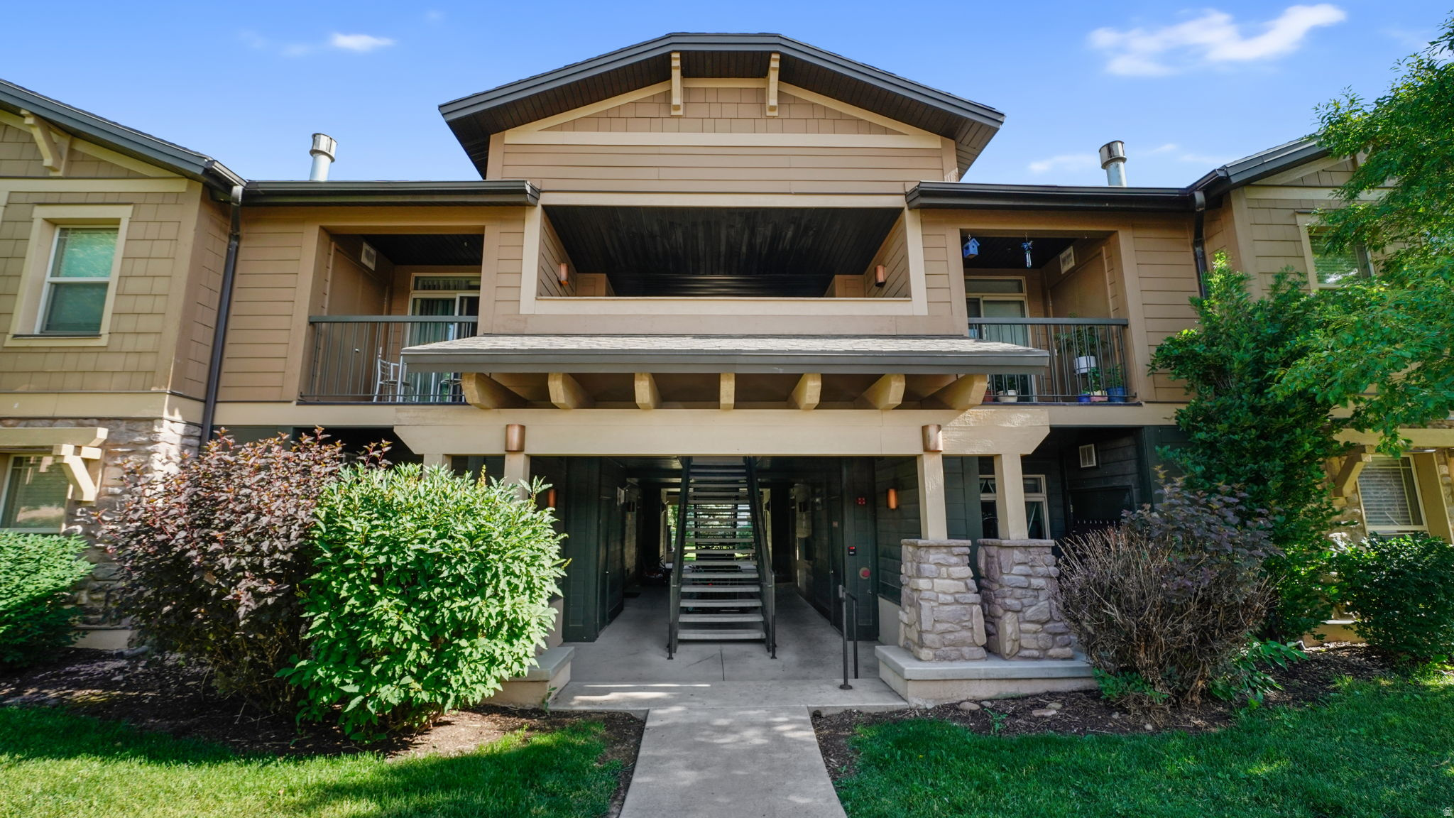 RANCH LANDING - Residential