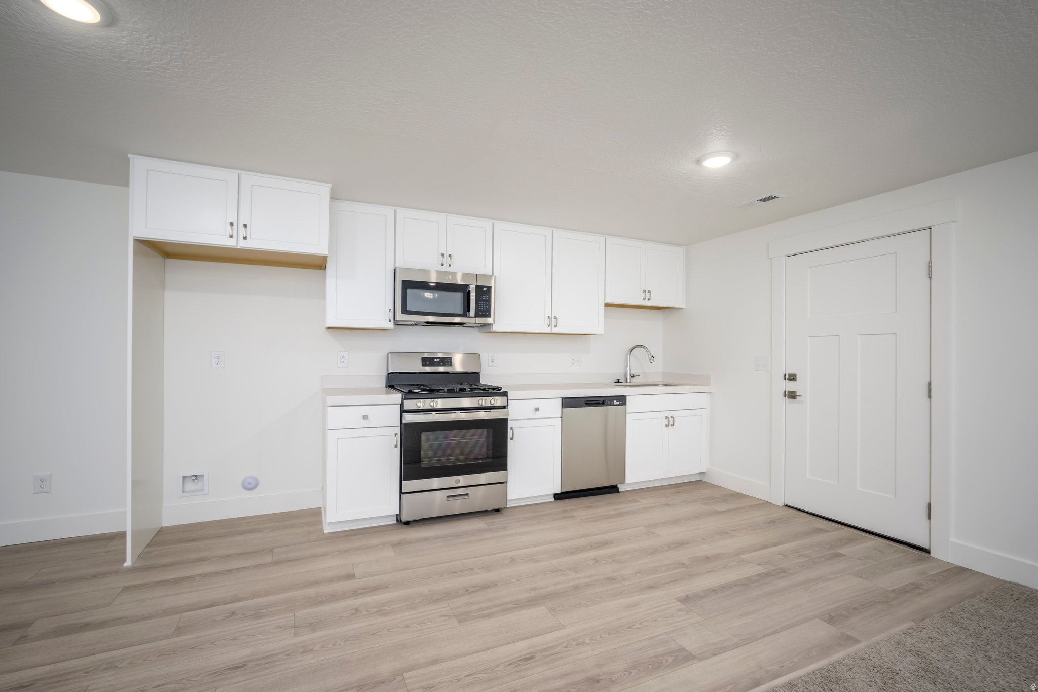 WESTON FIELD - Residential