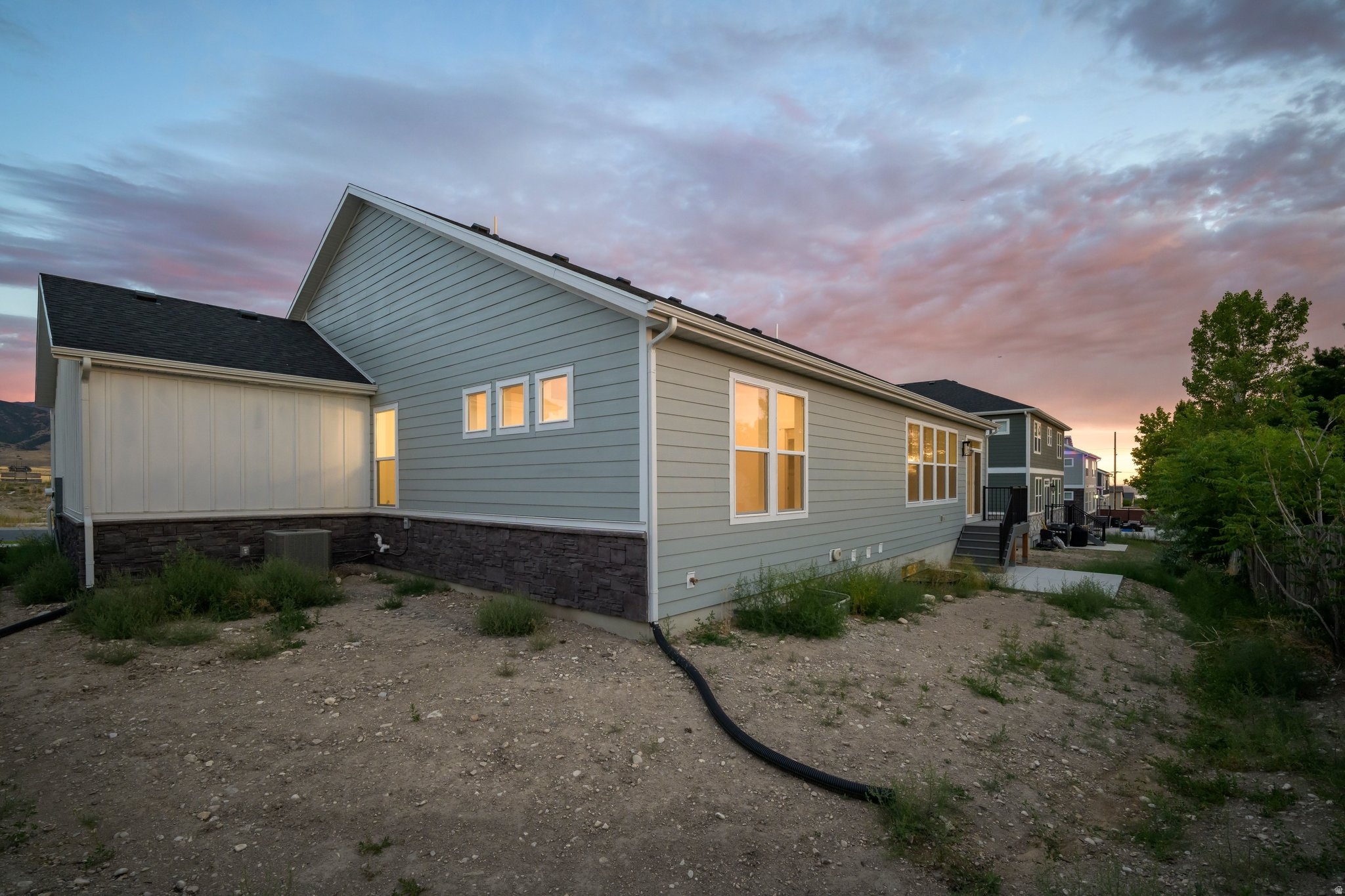 WESTON FIELD - Residential