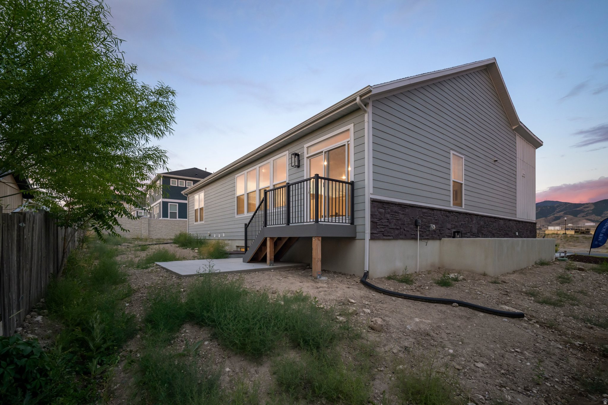WESTON FIELD - Residential