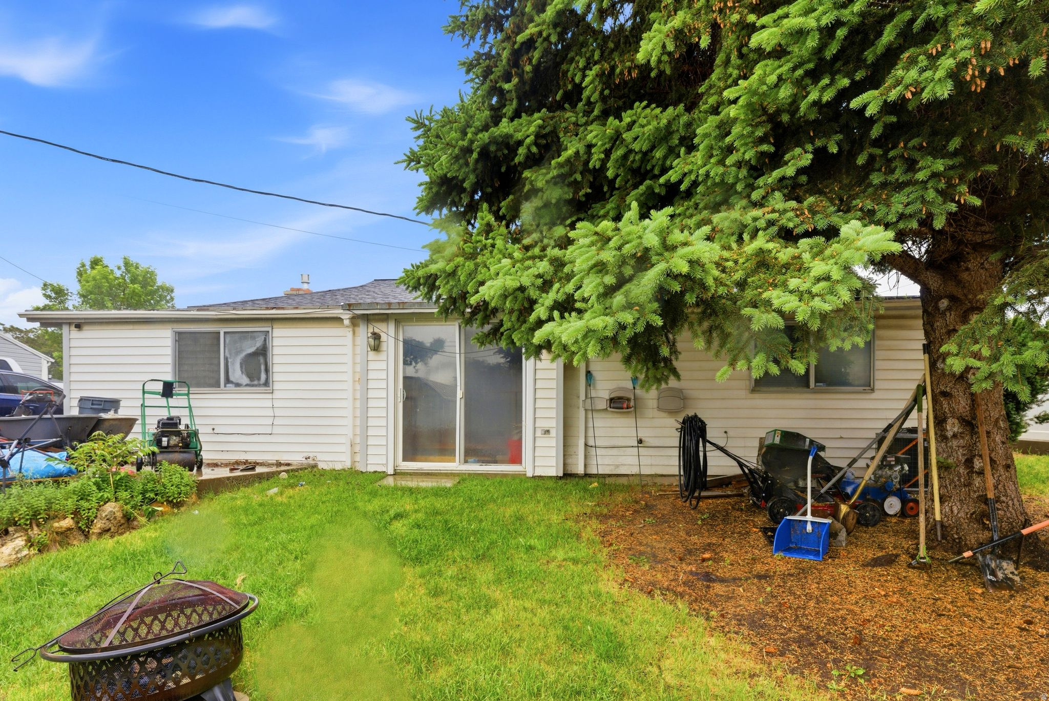 KEARNS TOWNSITE - Residential