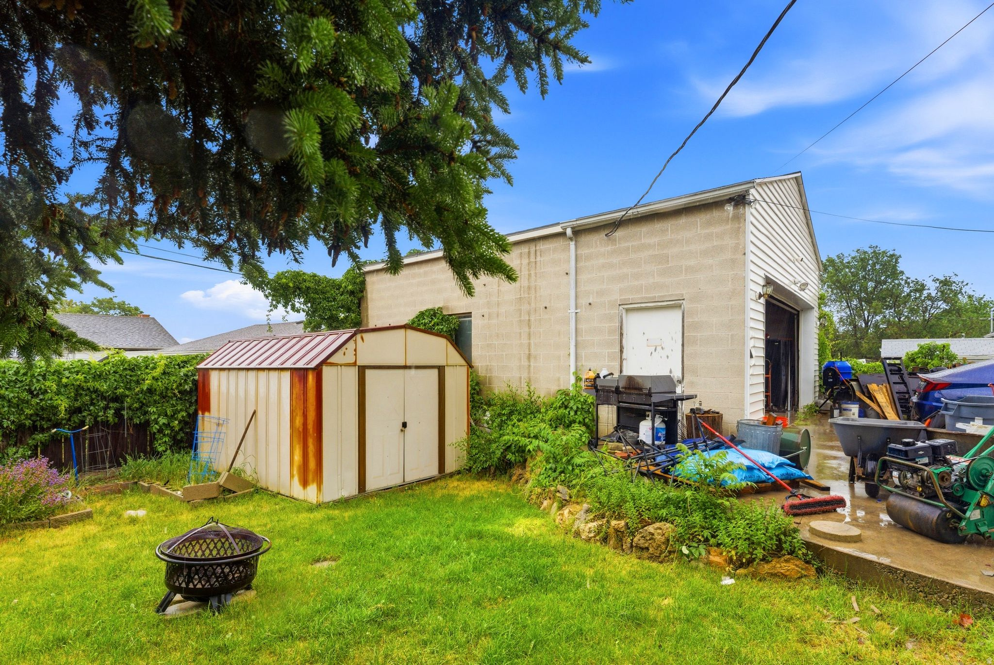KEARNS TOWNSITE - Residential