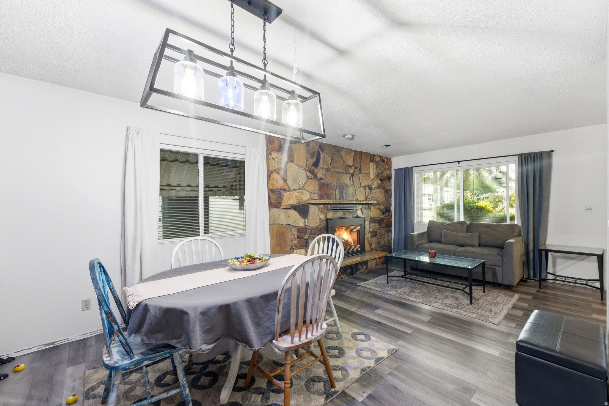 KEARNS TOWNSITE - Residential