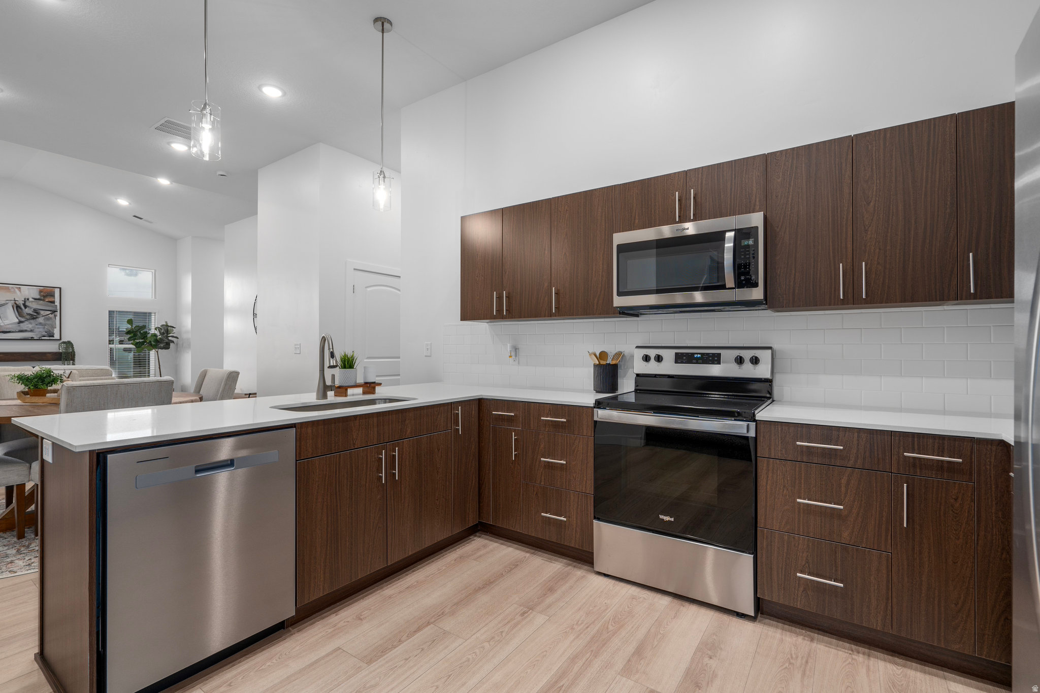 SARATOGA VIEW - Residential