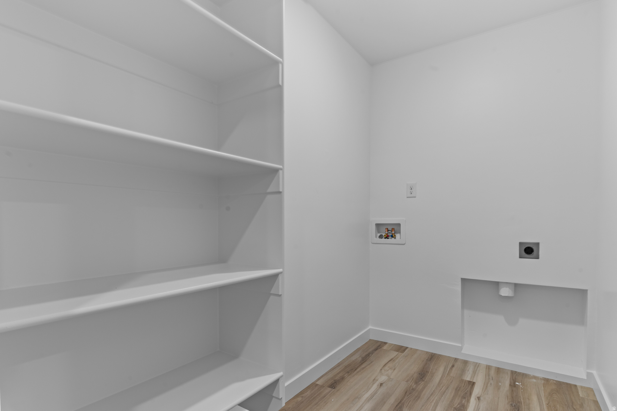 INVERNESS BY D.R. HORTON - Residential