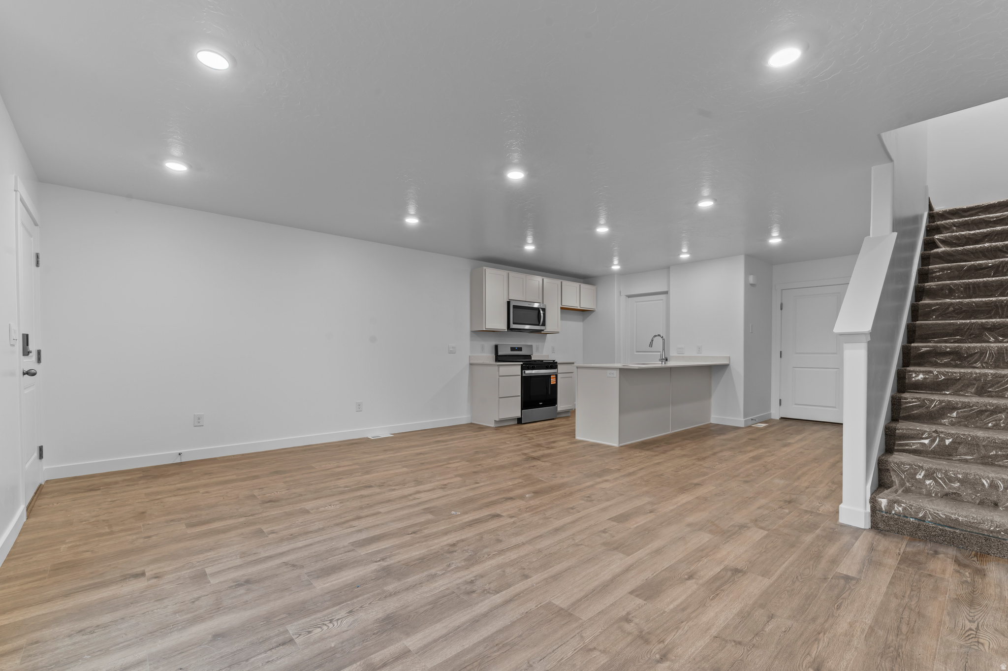 INVERNESS BY D.R. HORTON - Residential