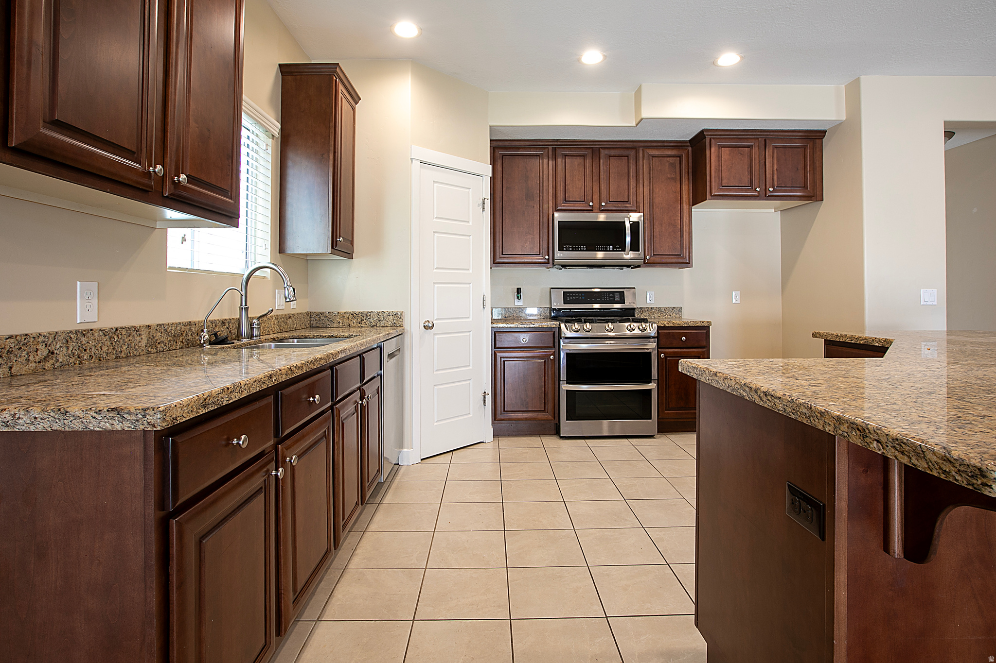 CHERRY HEIGHTS - Residential