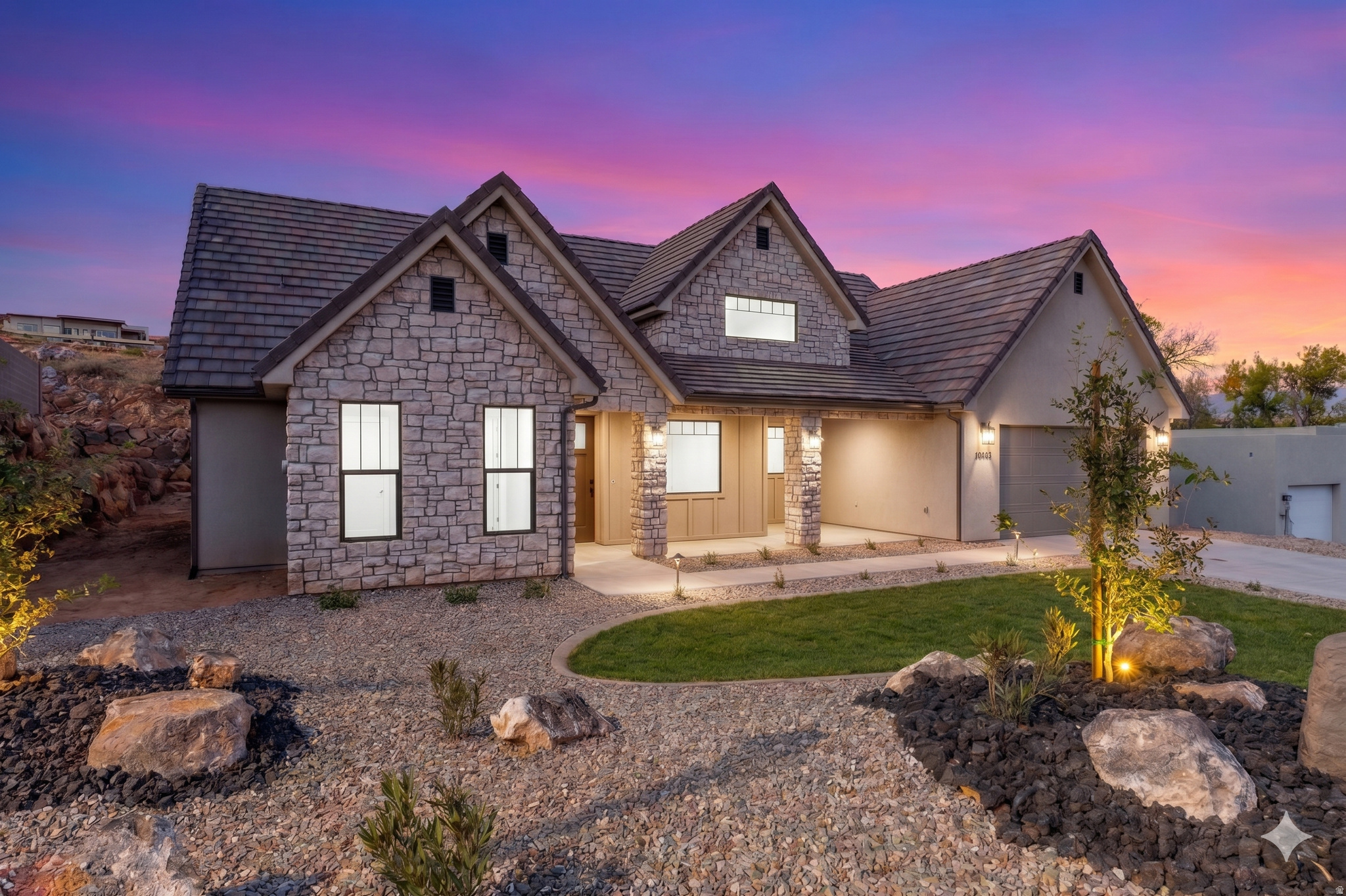 MOUNTAIN VIEW ESTATE OF HURRICANE - Residential