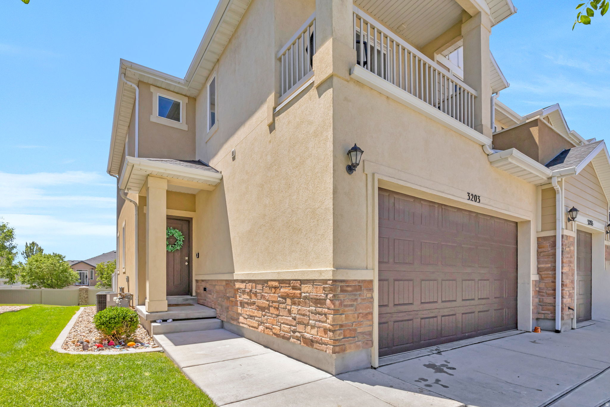 HANKS - Residential
