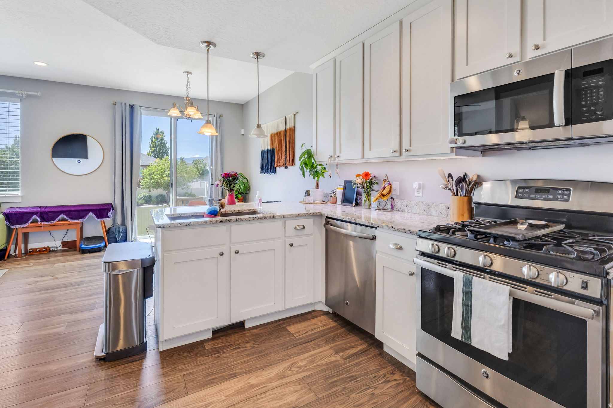 HANKS - Residential