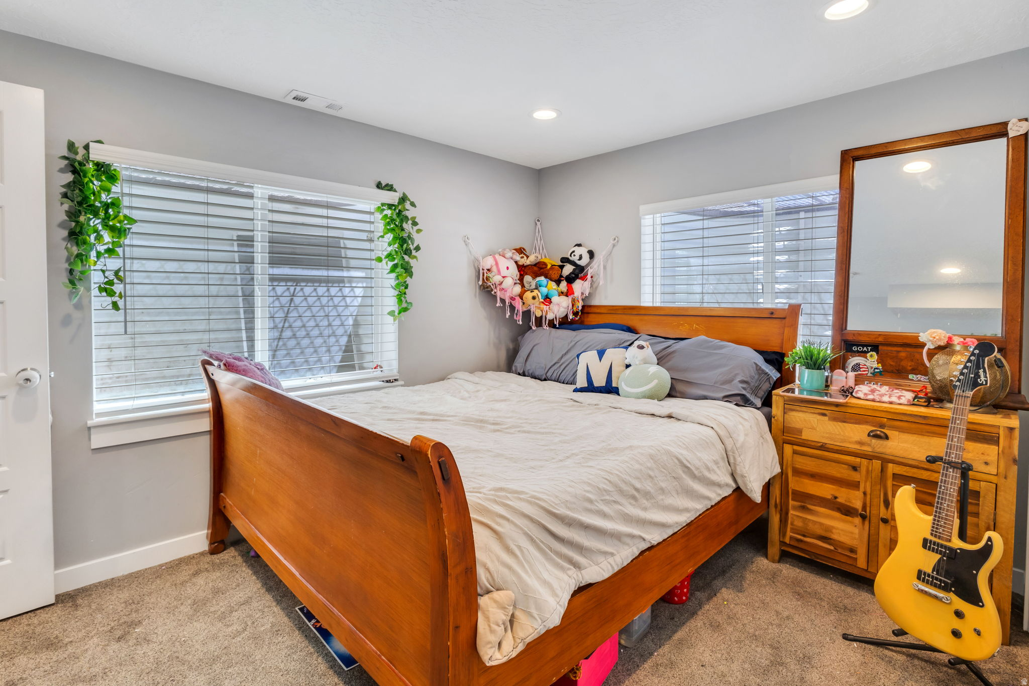 HANKS - Residential