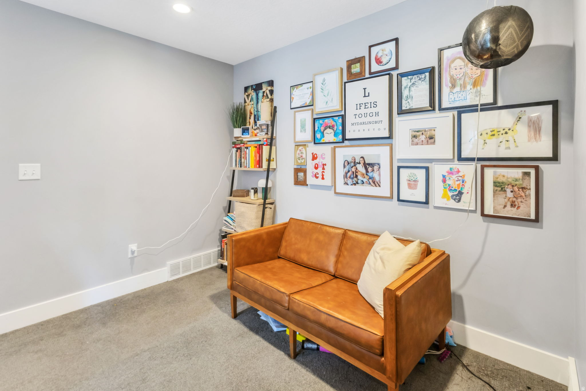 HANKS - Residential